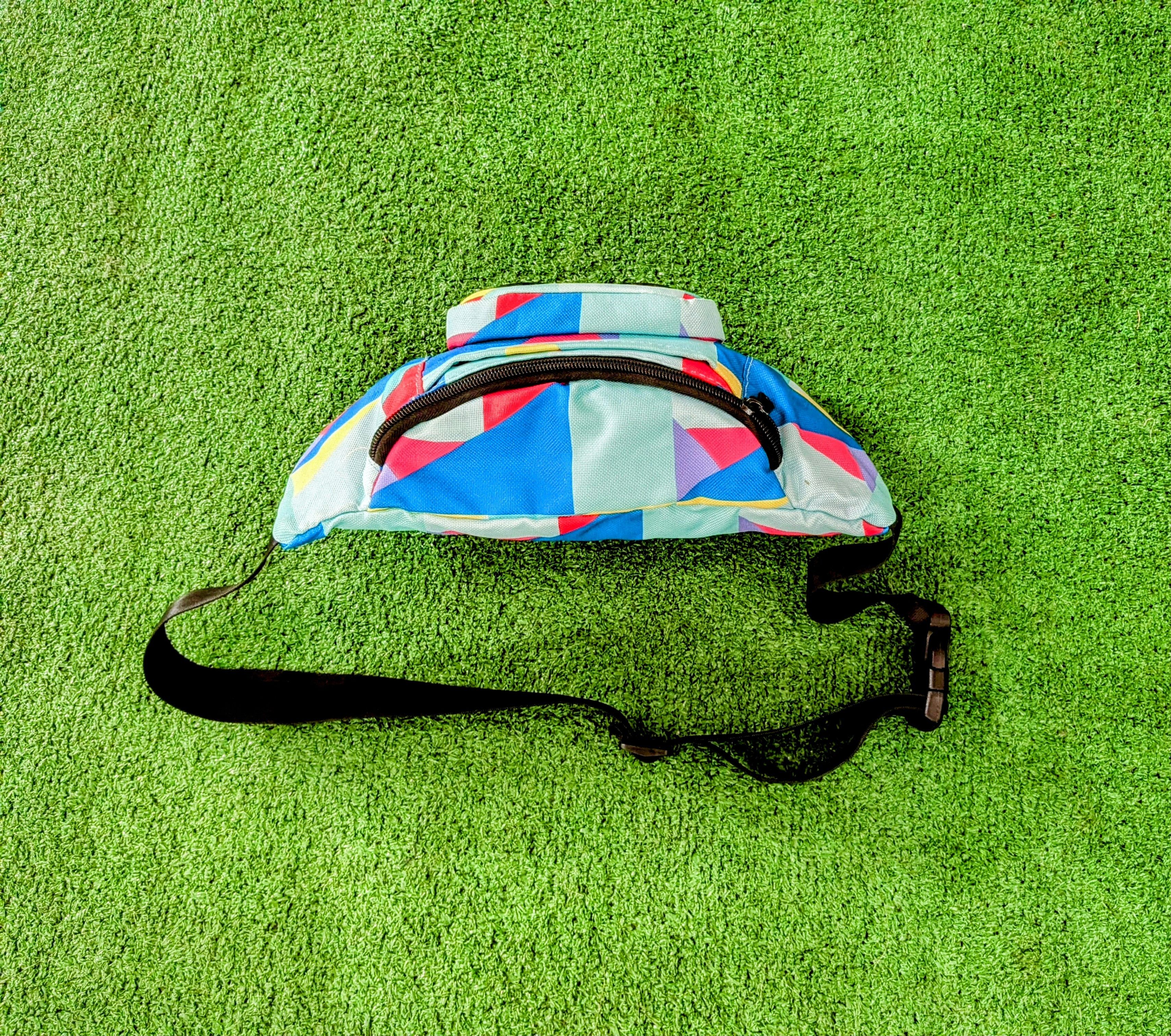 Designer Vivitar Bluetooth JAMBAG Speaker 80's Colorblock Fanny Pack Size ONE SIZE - 4 Thumbnail