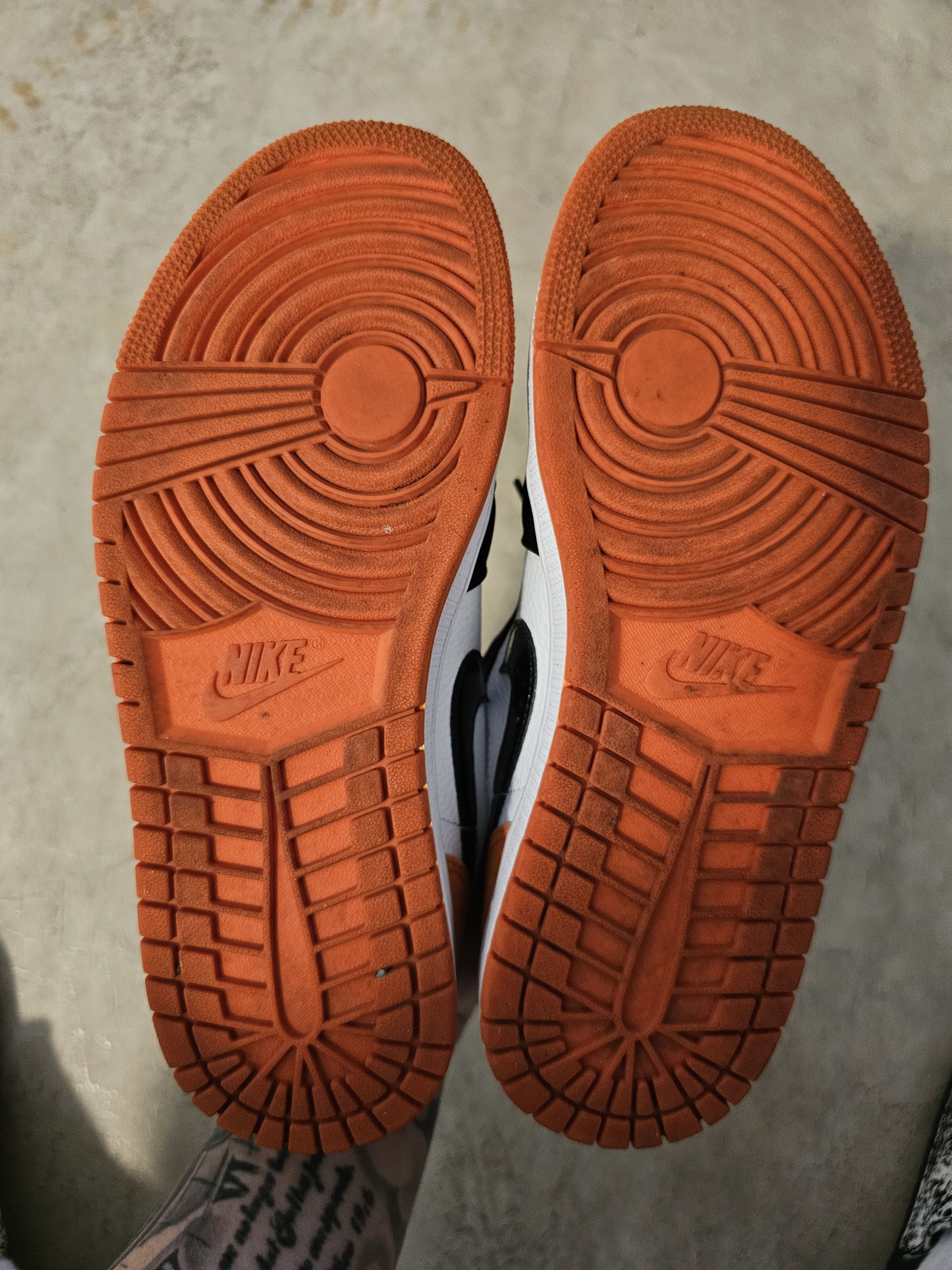 Jordan Brand Jordan 1 low shattered backboard Size US 8 / EU 41 - 5 Thumbnail