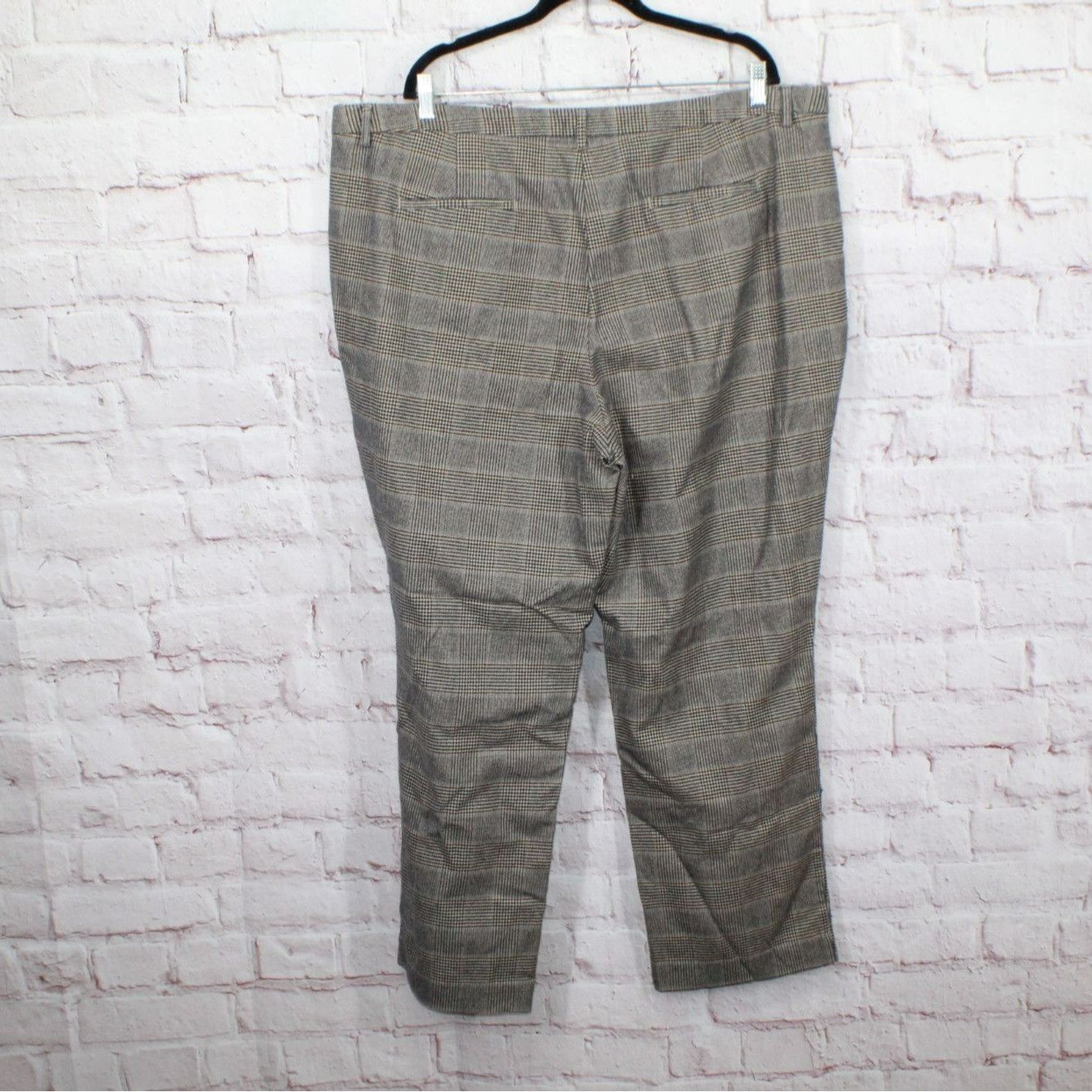L.L. Bean LL Bean Women's Plaid Classic Fit Lined Career Dress Pants Size 22" - 6 Thumbnail