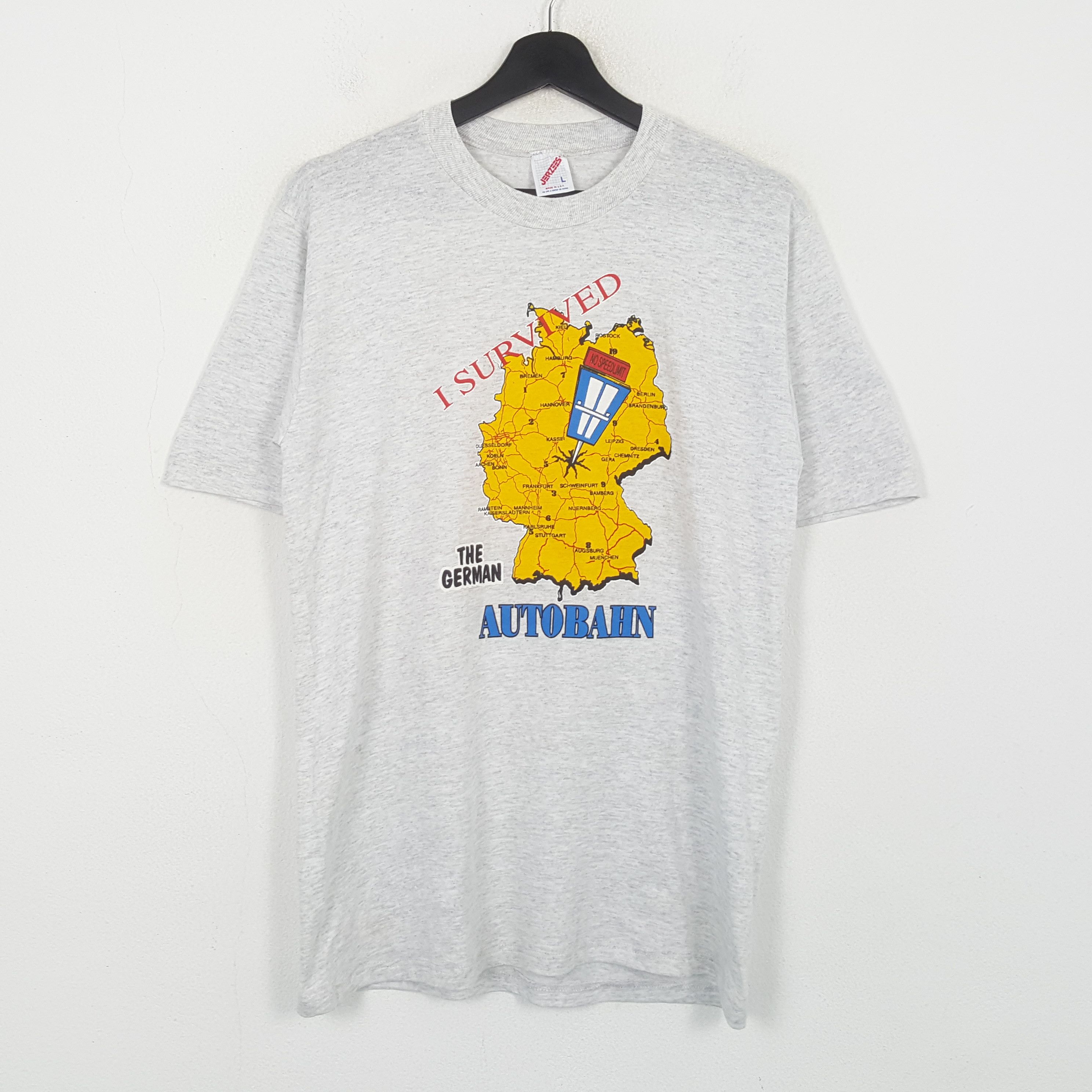 Vintage I Survived Vintage Tshirt RR25 Size US M / EU 48-50 / 2 - 1 Thumbnail