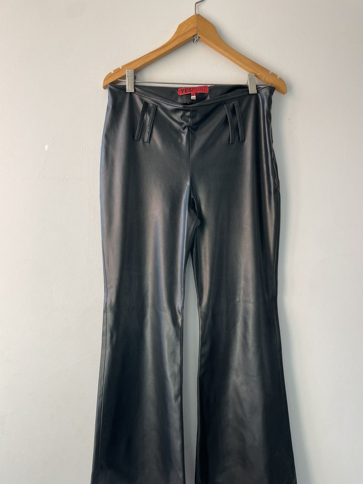 Vintage Vintage vegan leather trousers Size 26" / US 2 / IT 38 - 6 Thumbnail