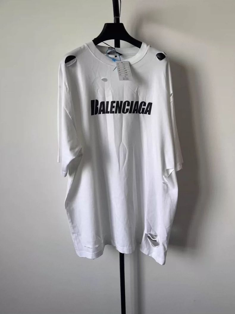 Balenciaga Short Sleeve Drop Shoulder Sleeve T-Shirt with