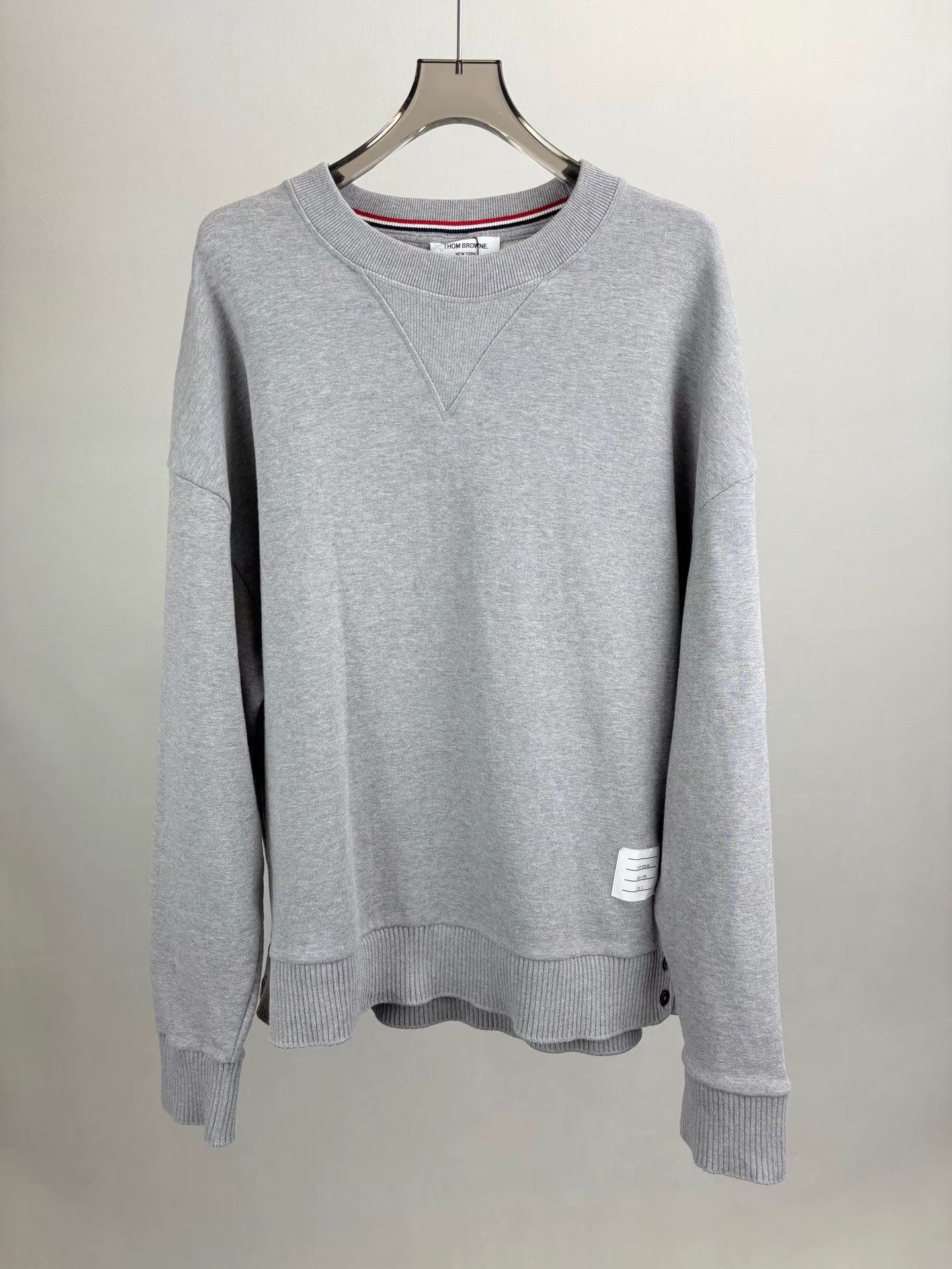 Thom Browne THOM BROWNE Back Stripe Long Sleeve Sweatshirt Size US L / EU 52-54 / 3 - 1 Thumbnail