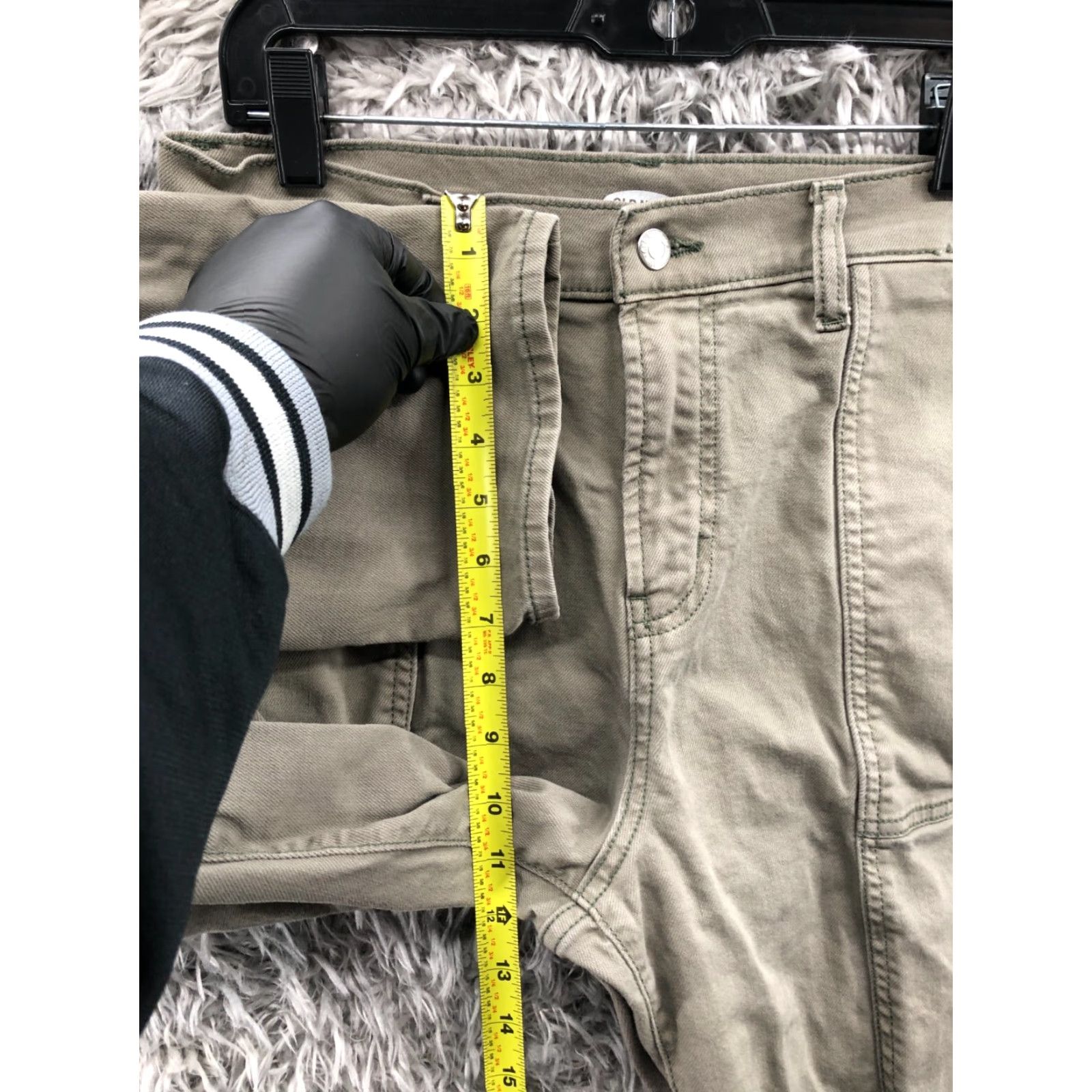 Old Navy Old Navy Beige Chino Pants Size 8 Womens Straight Rise Mid 27in Inseam Knit Polyester Elastic Pocket Button Front Flat Front Casual Formal Size 30" / US 8 / IT 44 - 4 Thumbnail