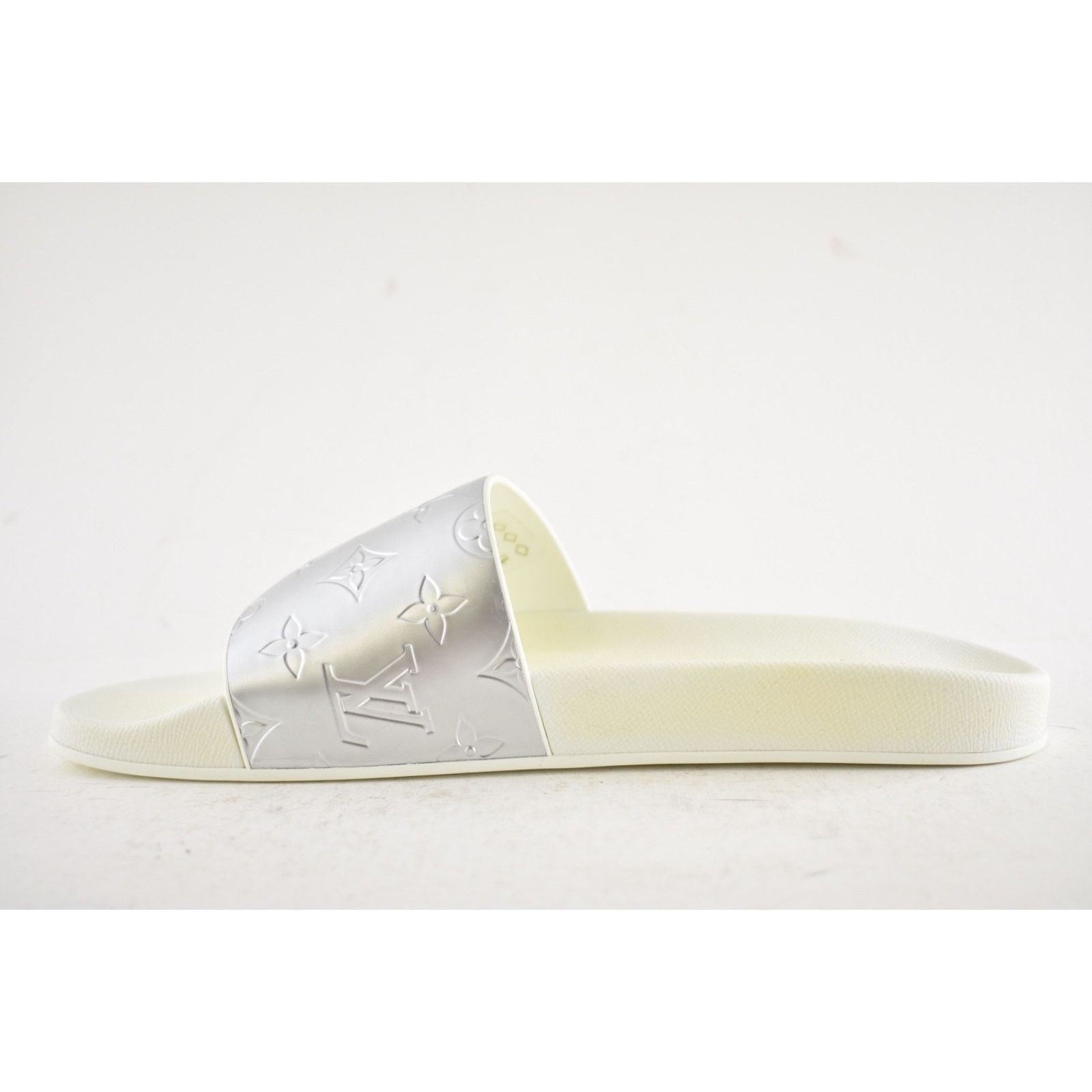 Louis Vuitton Louis Vuitton Silver Monogram Slide Sandal UK 9 US 10 11 Size US 10 / EU 43 - 12 Thumbnail