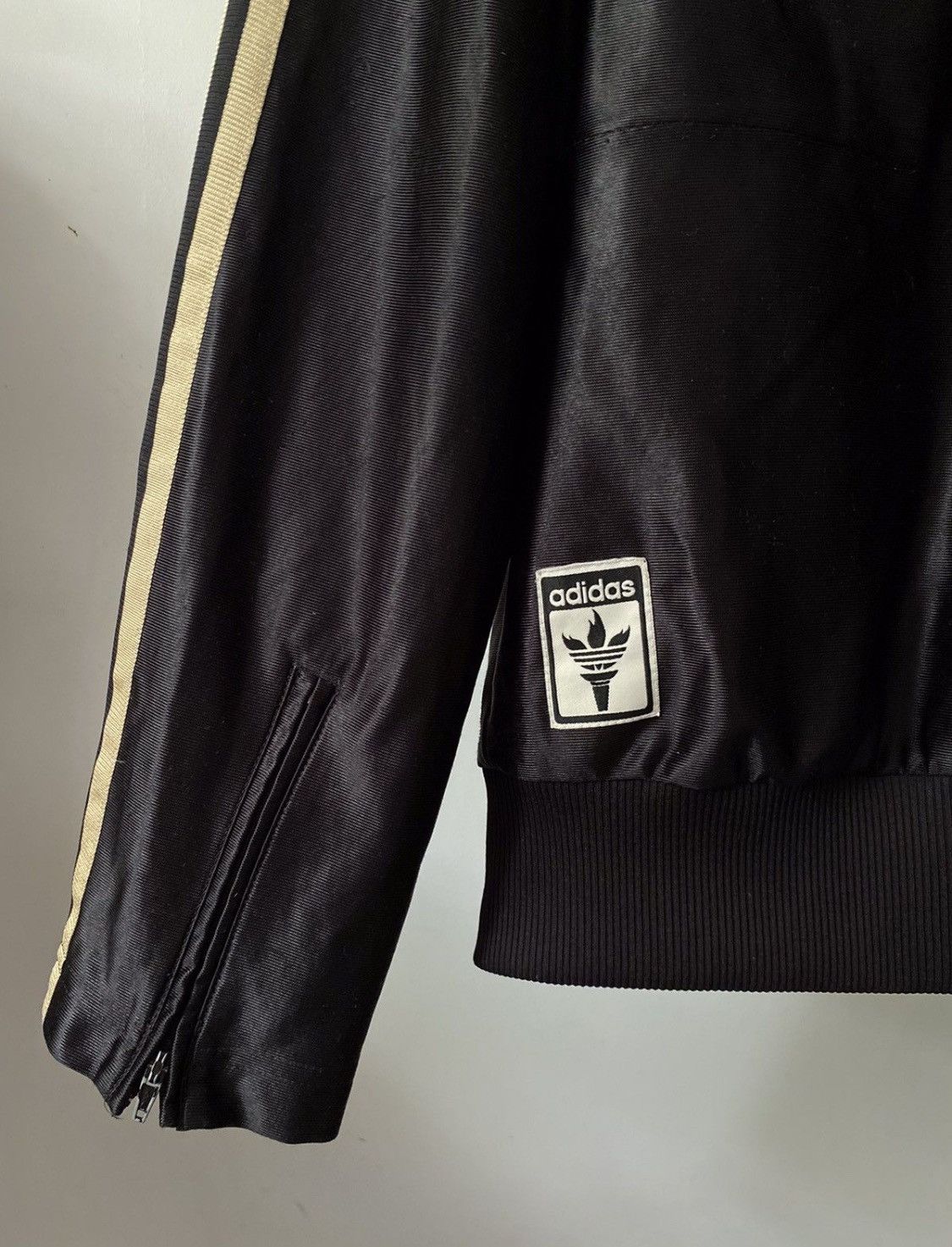 Adidas Adidas Vintage Track Jacket Small Size US M / EU 48-50 / 2 - 4 Thumbnail