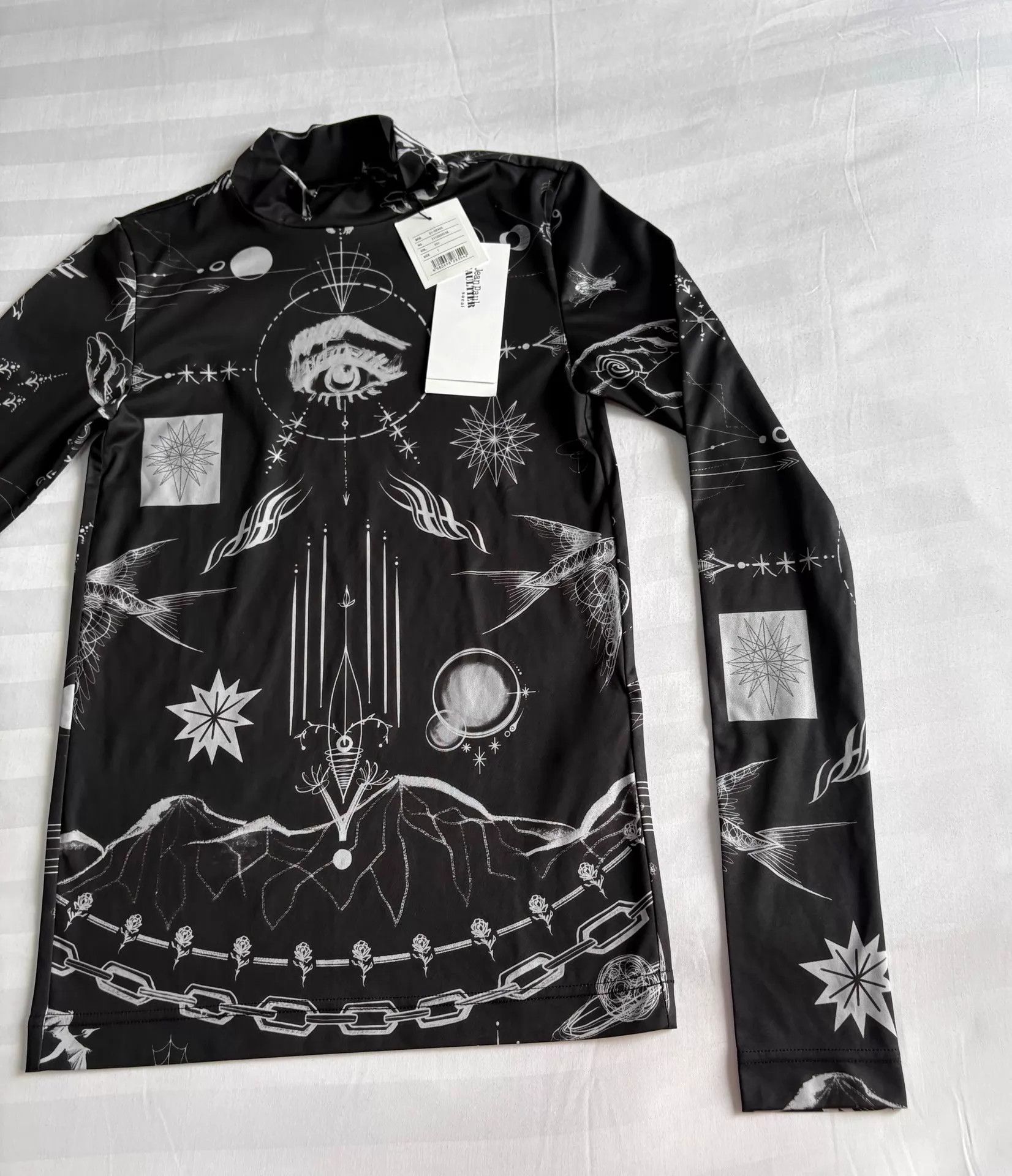 Jean Paul Gaultier Jean Paul Gaultier Sacai Tattoo Print Fitted Top 1 NWT Size S / US 4 / IT 40 - 6 Thumbnail