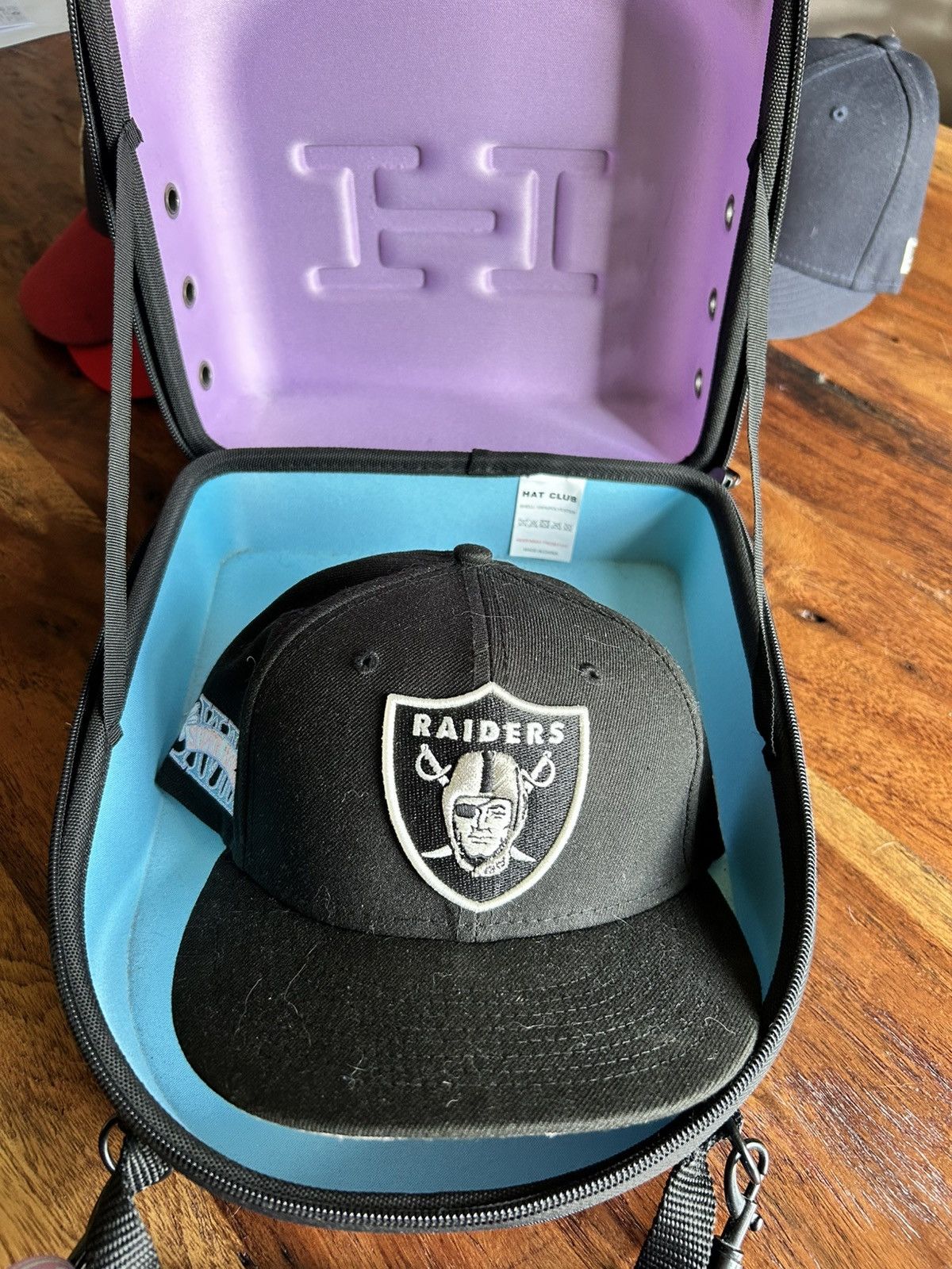 New Era Raiders pink brim hat 7 1/4 Size ONE SIZE - 2 Thumbnail