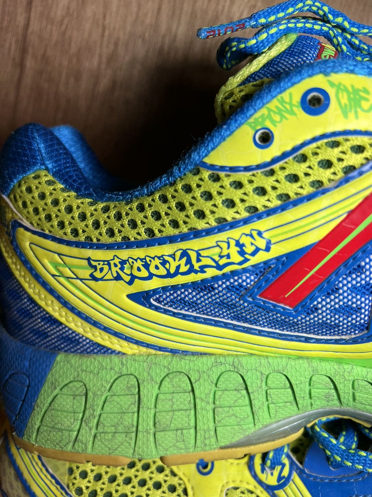 New Balance Size 14 - NYC Marathon New Balance 2012 - no insoles Size US 14 / EU 47 - 8 Thumbnail