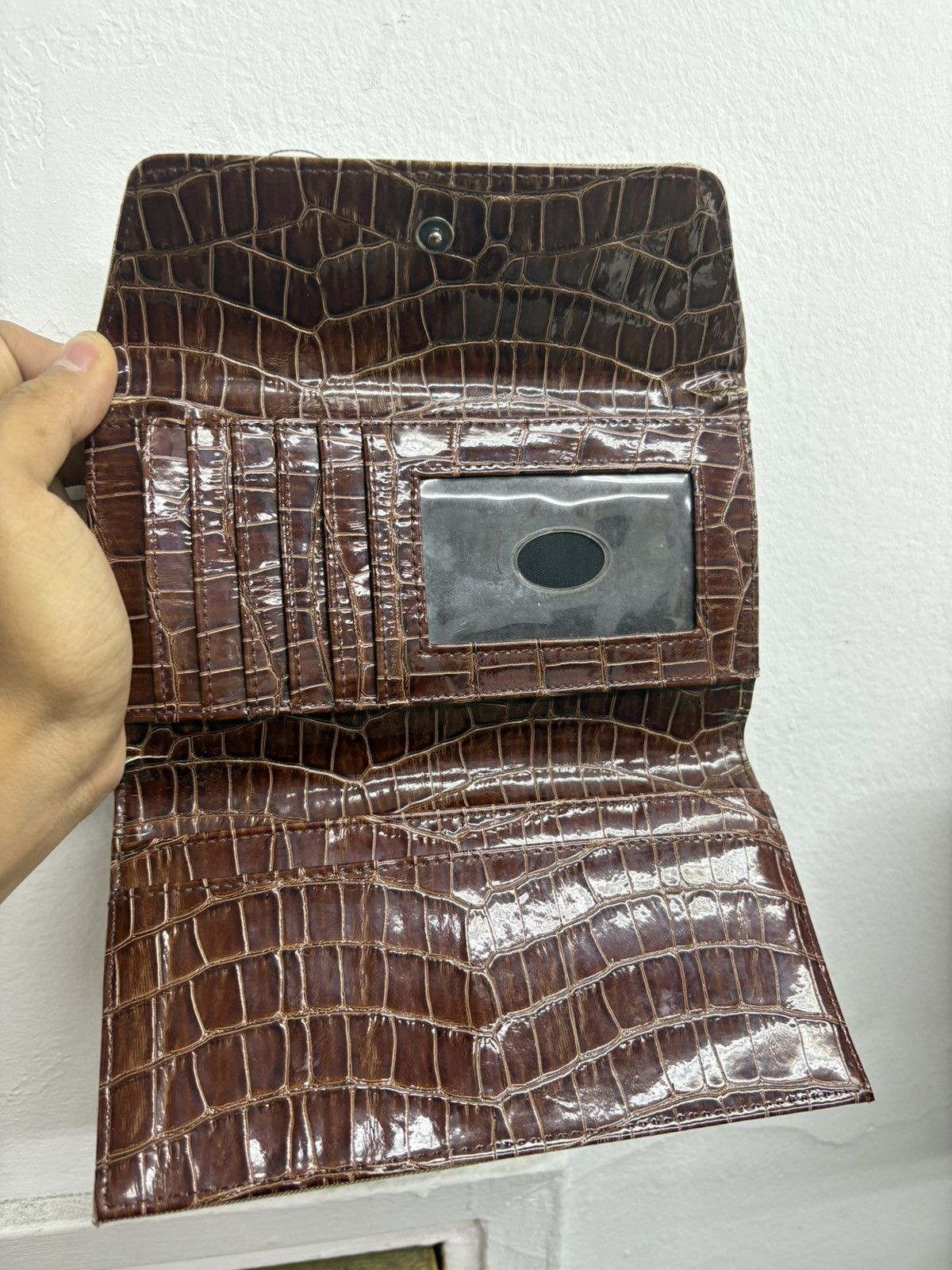 Guess Y2k GUESS Brown Croc Gloss Monogram Buckle Trifold Wallet Size ONE SIZE - 6 Thumbnail