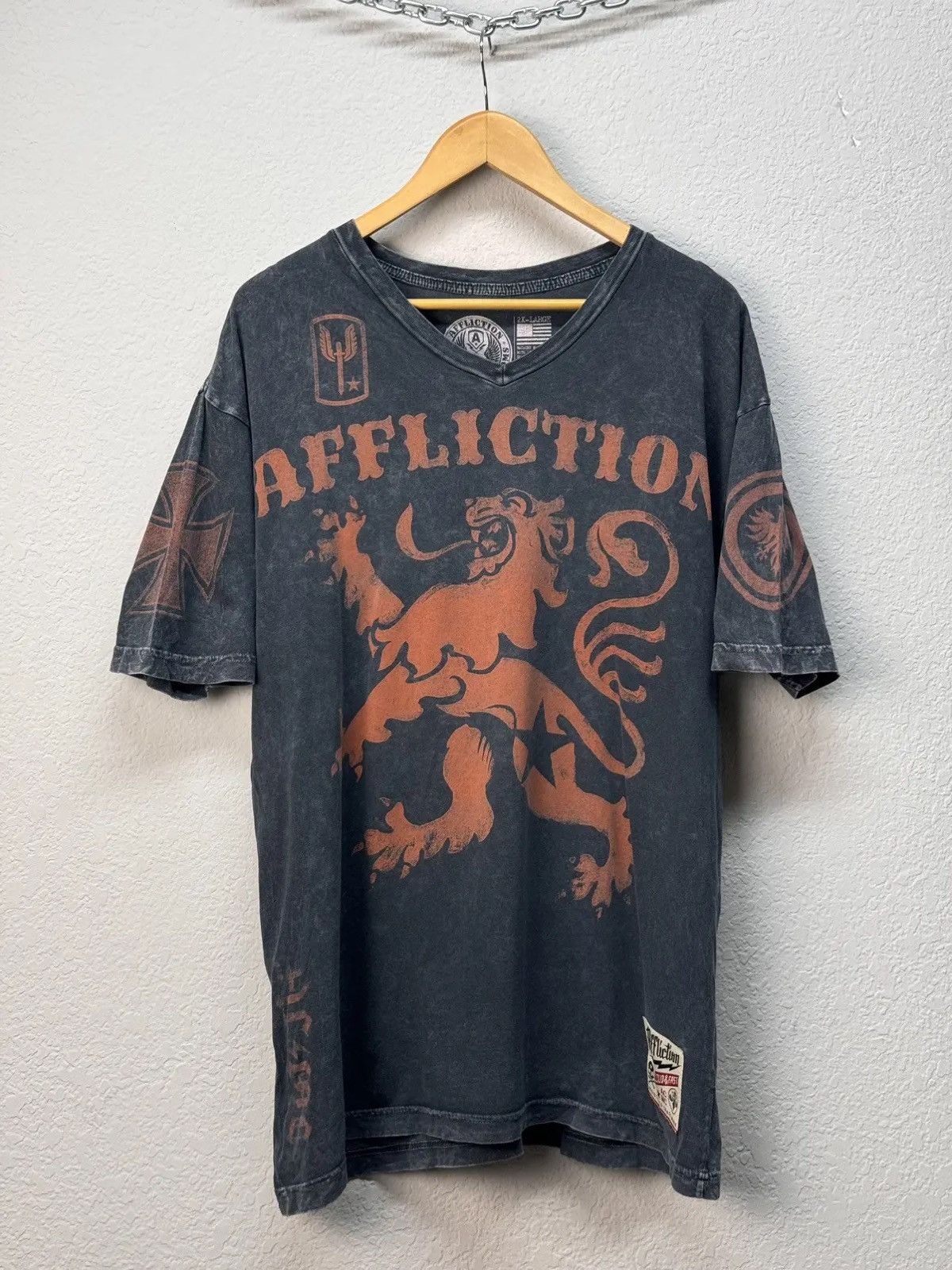 Affliction × Japanese Brand × Vintage Vintage Affliction Double Skull Black T Shirt Size US XL / EU 56 / 4 - 2 Thumbnail