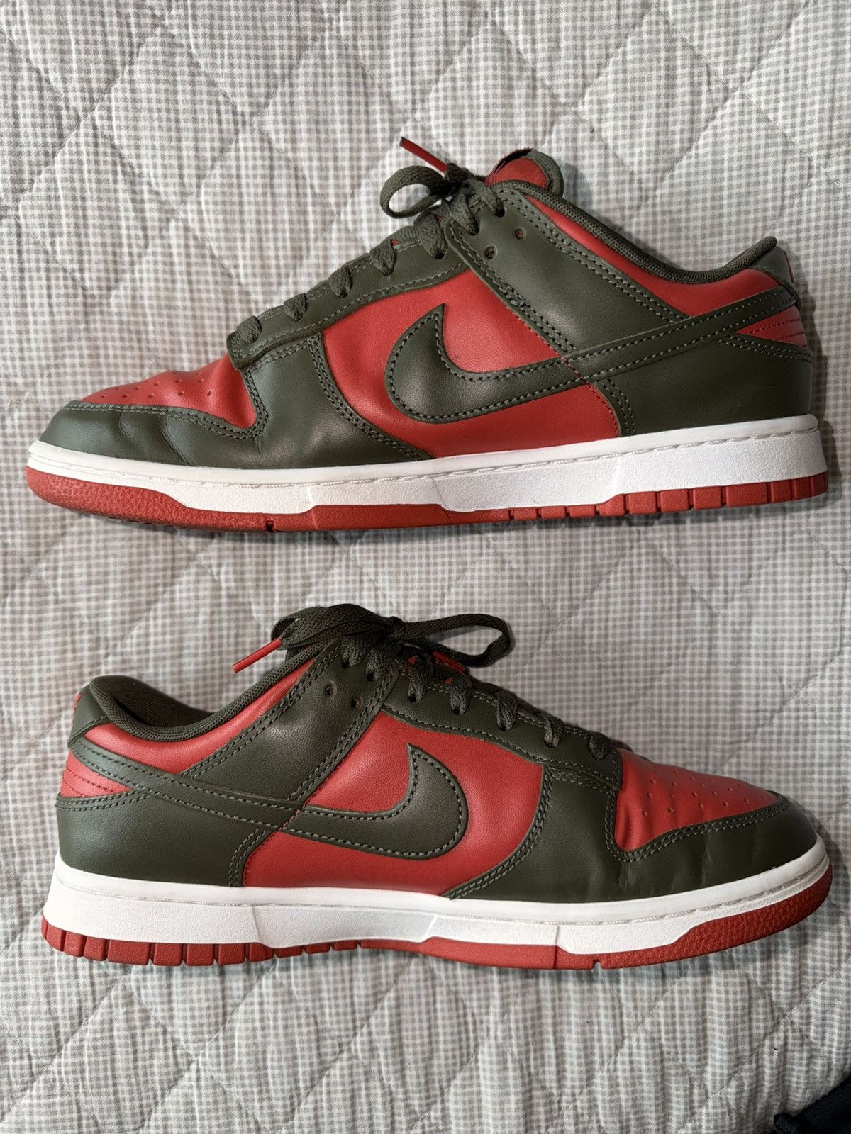 Nike Nike Dunk Low ‘ Mystic Red Cargo Khaki ’ Size US 11 / EU 44 - 2 Thumbnail