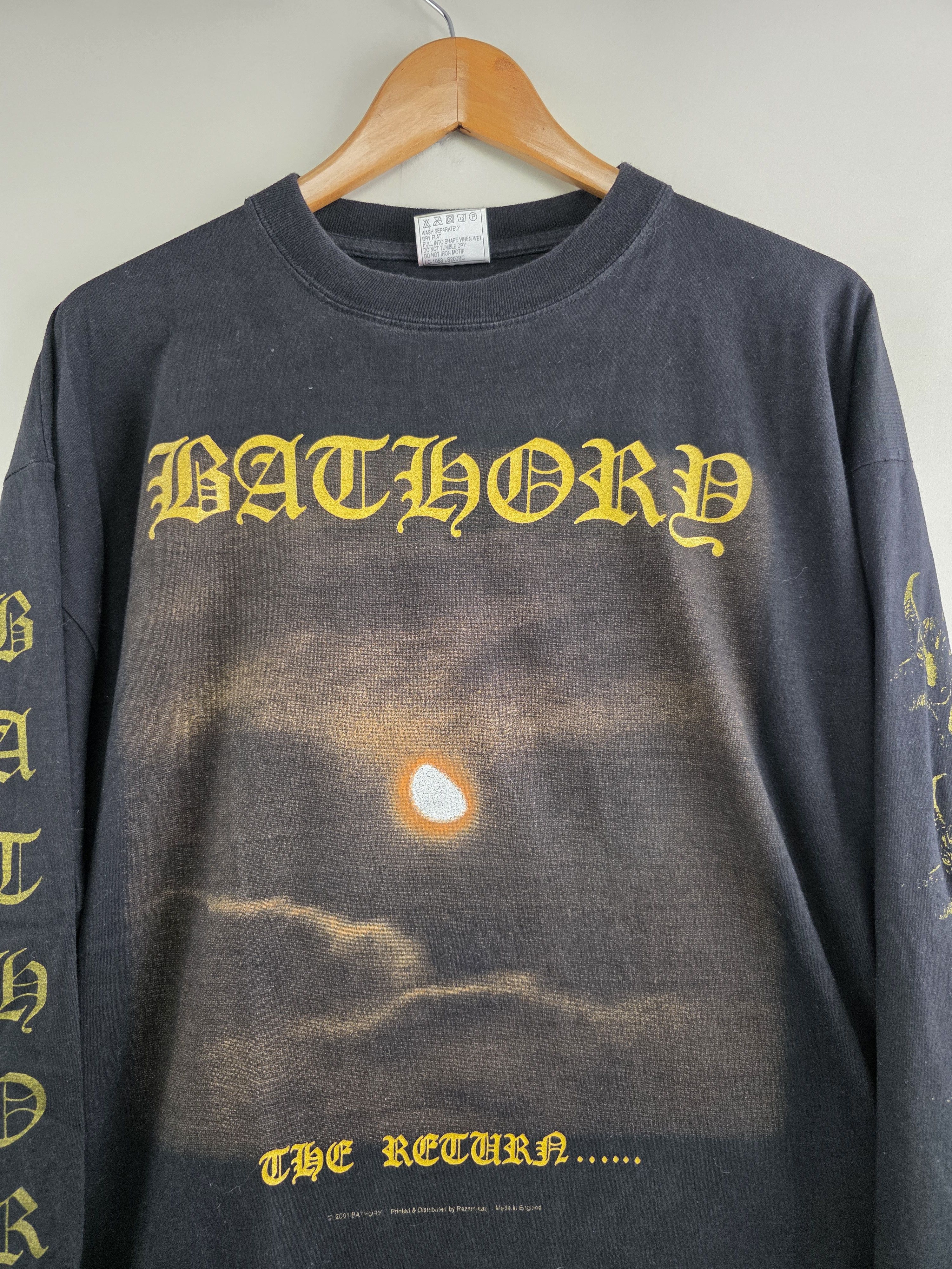 Band Tees 2001 Bathory The Return Long-sleeve 90s T shirt XL Size US XL / EU 56 / 4 - 5 Thumbnail
