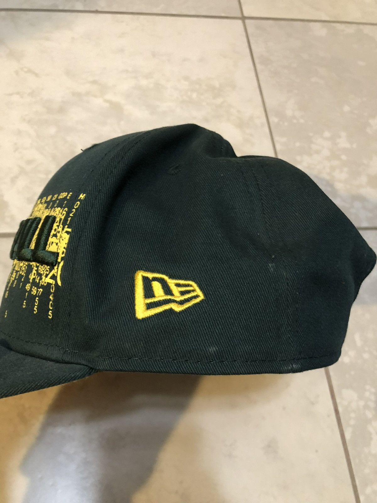 Other Rare sample Moneyball cast and crew Brad Pitt movie hat Size ONE SIZE - 5 Thumbnail