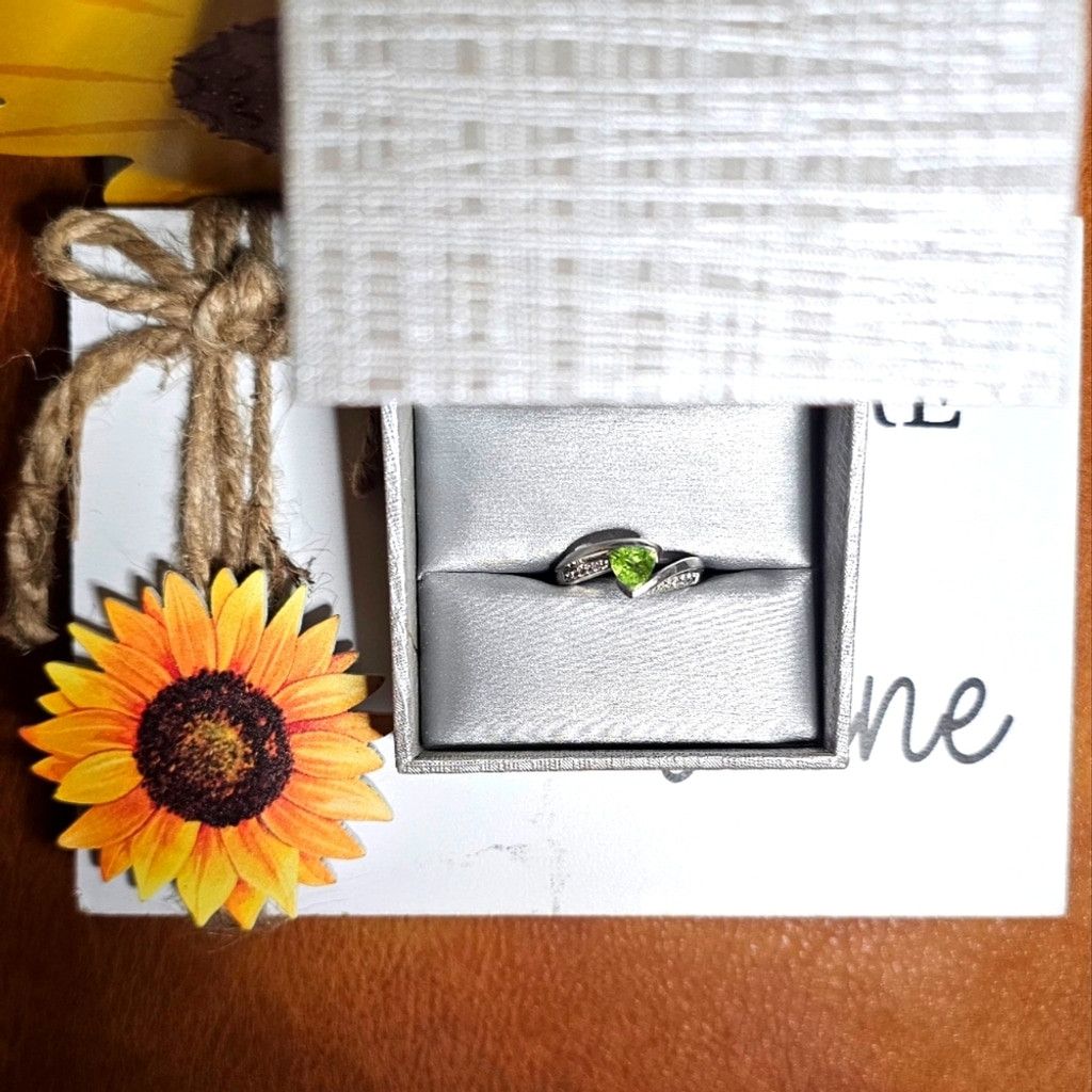 Scott Kay Elegant Peridot and White Sapphire Ring Size ONE SIZE - 1 Thumbnail
