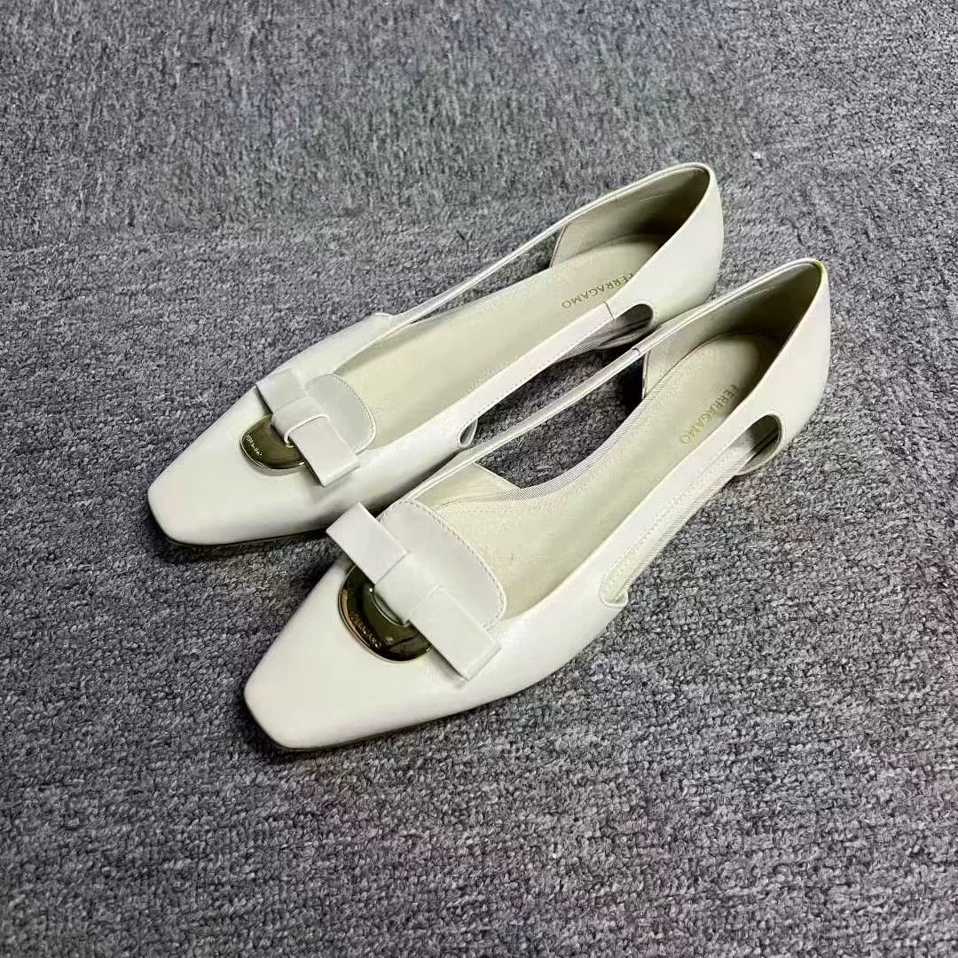 Salvatore Ferragamo Salvatore Ferragamo Leather White Lowtop Sneakers 6.5 Women Size US 6.5 / IT 36.5 - 1 Thumbnail
