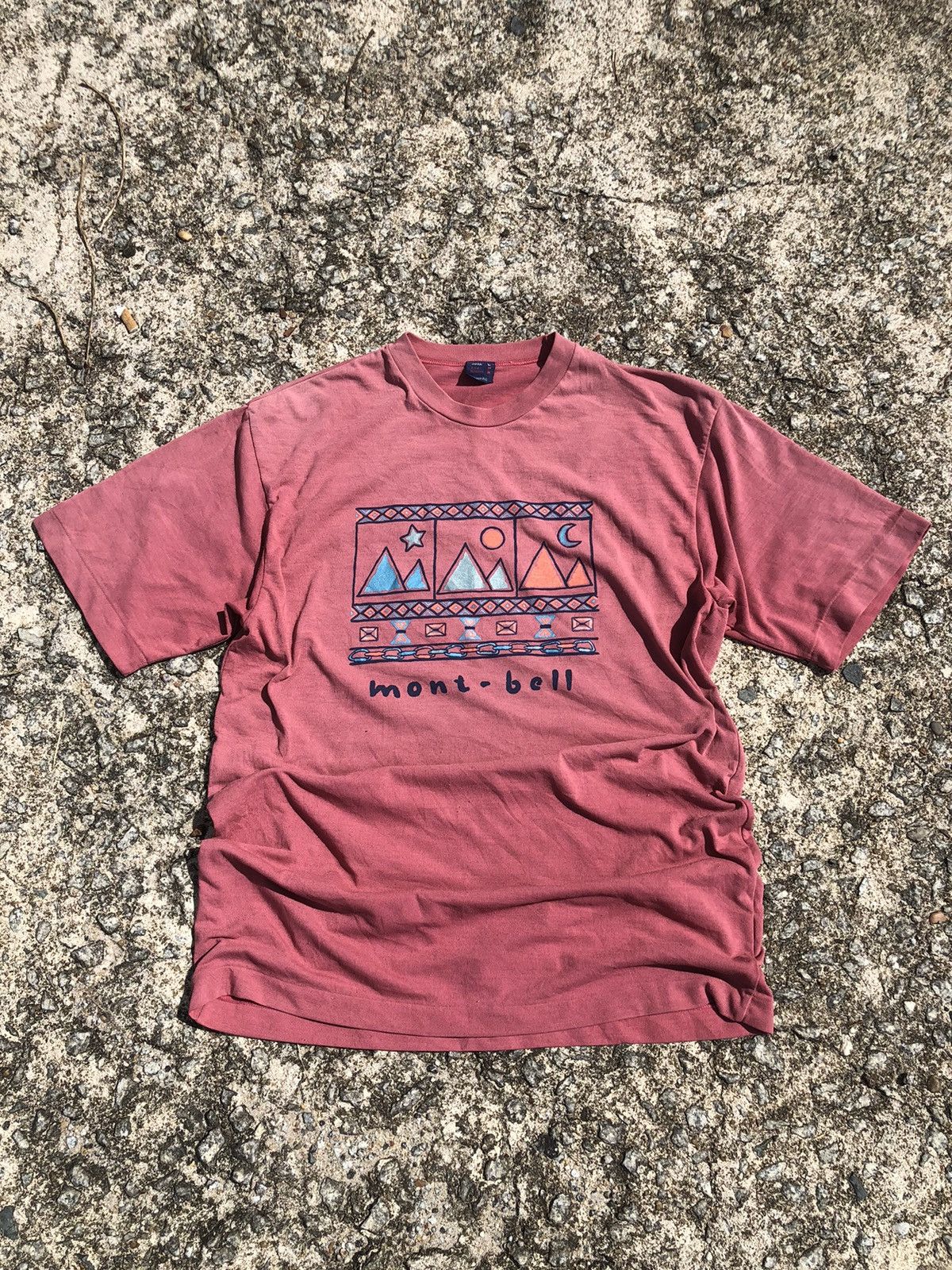 Japanese Brand × Montbell × Vintage Vintage Sunfaded 90s Mont~bell Tshirt Size US L / EU 52-54 / 3 - 1 Thumbnail