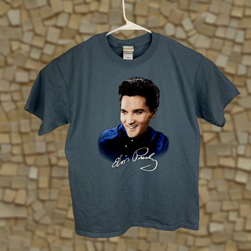 Vintage VINTAGE Elvis Presley Graceland Shirt Large Light Blue Graphic Portrait 1999 Size US L / EU 52-54 / 3 - 1 Thumbnail