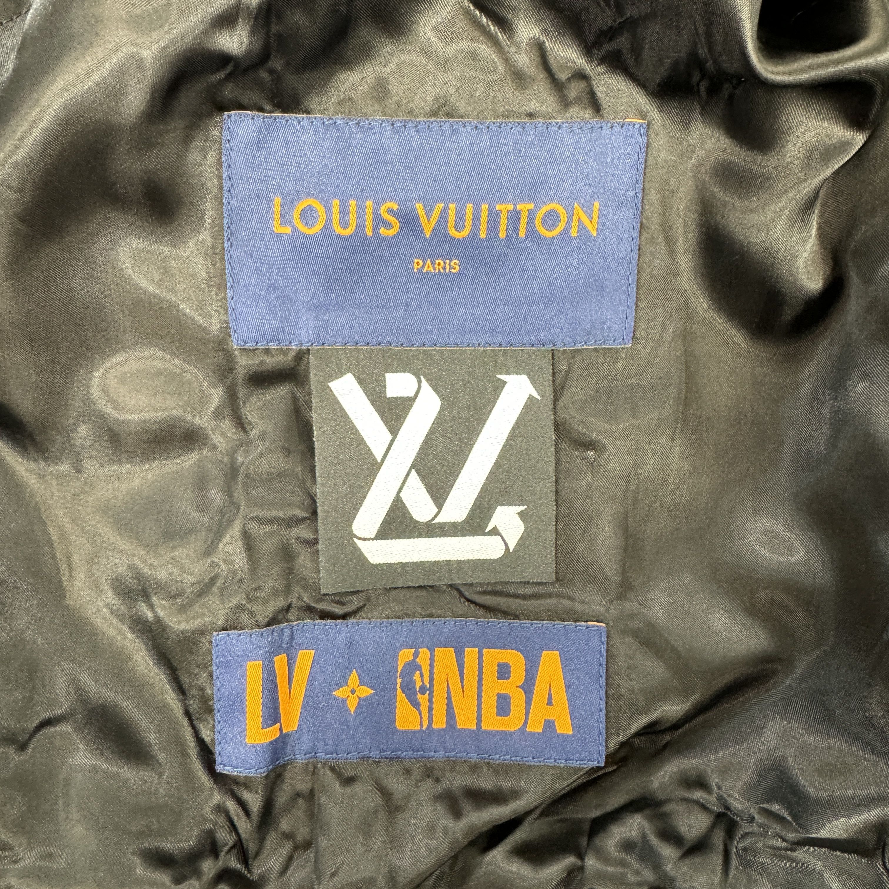 Louis Vuitton Louis Vuitton x NBA 1A8WU8 Basketball Jacket Black RRP £6300 Size US S / EU 44-46 / 1 - 12 Thumbnail
