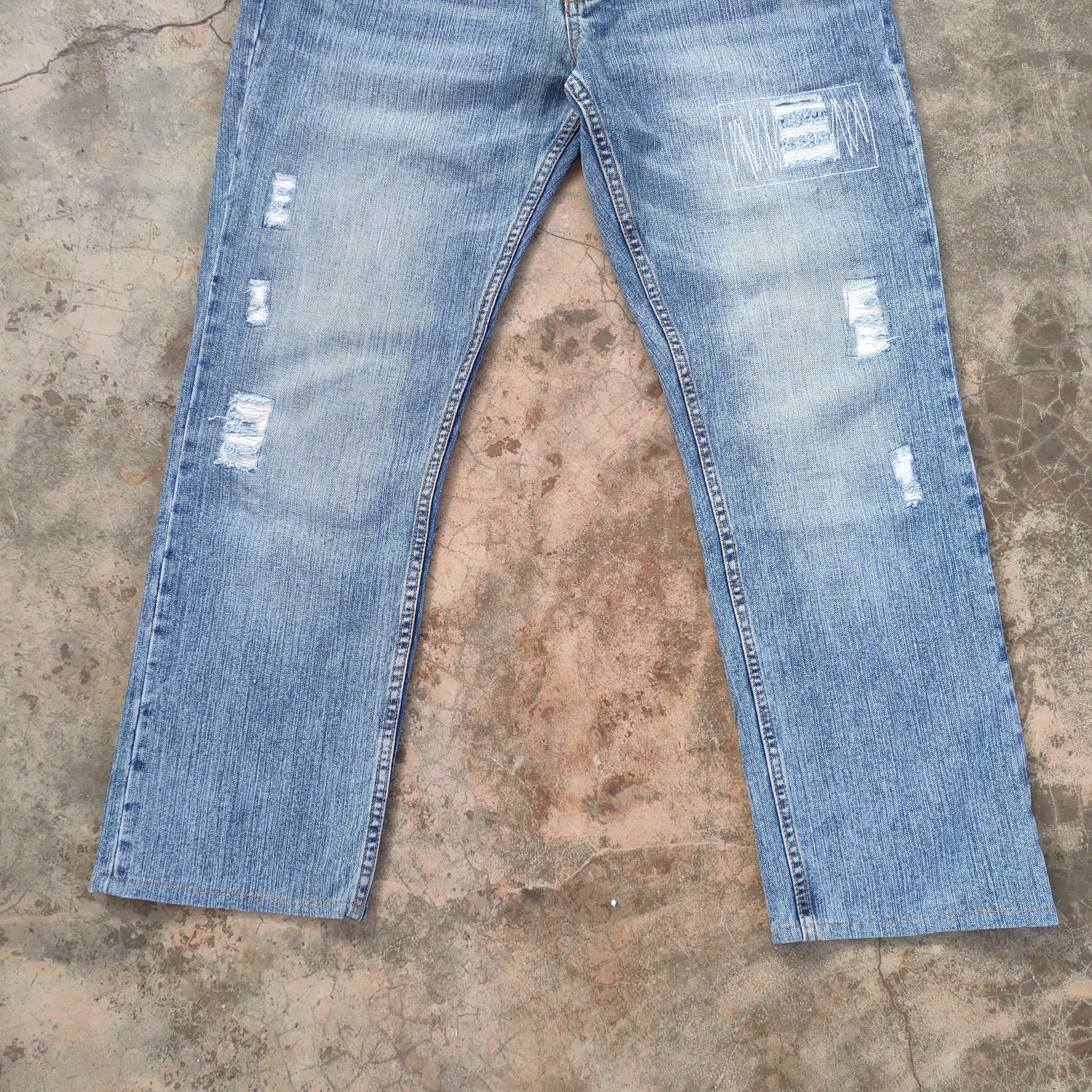 Japanese Brand VINTAGE JOHN MARTIN DISTRESSED FADED JEANS PANTS Size US 35 - 4 Thumbnail