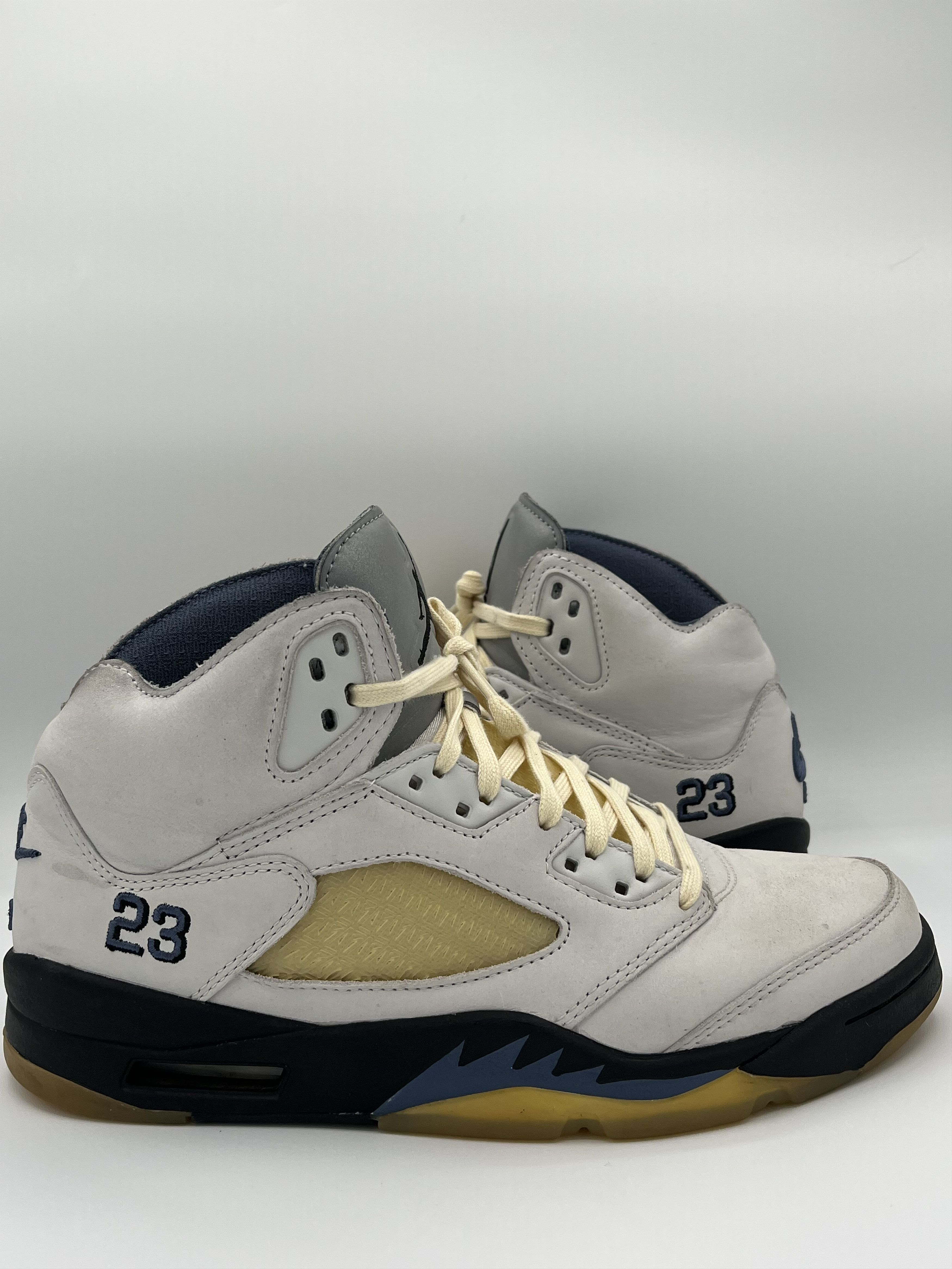 A Ma Maniere Air Jordan 5 A Ma Maniere Dawn Size 10W 8.5M FZ5758 004 Size US 8.5 / EU 41-42 - 2 Thumbnail