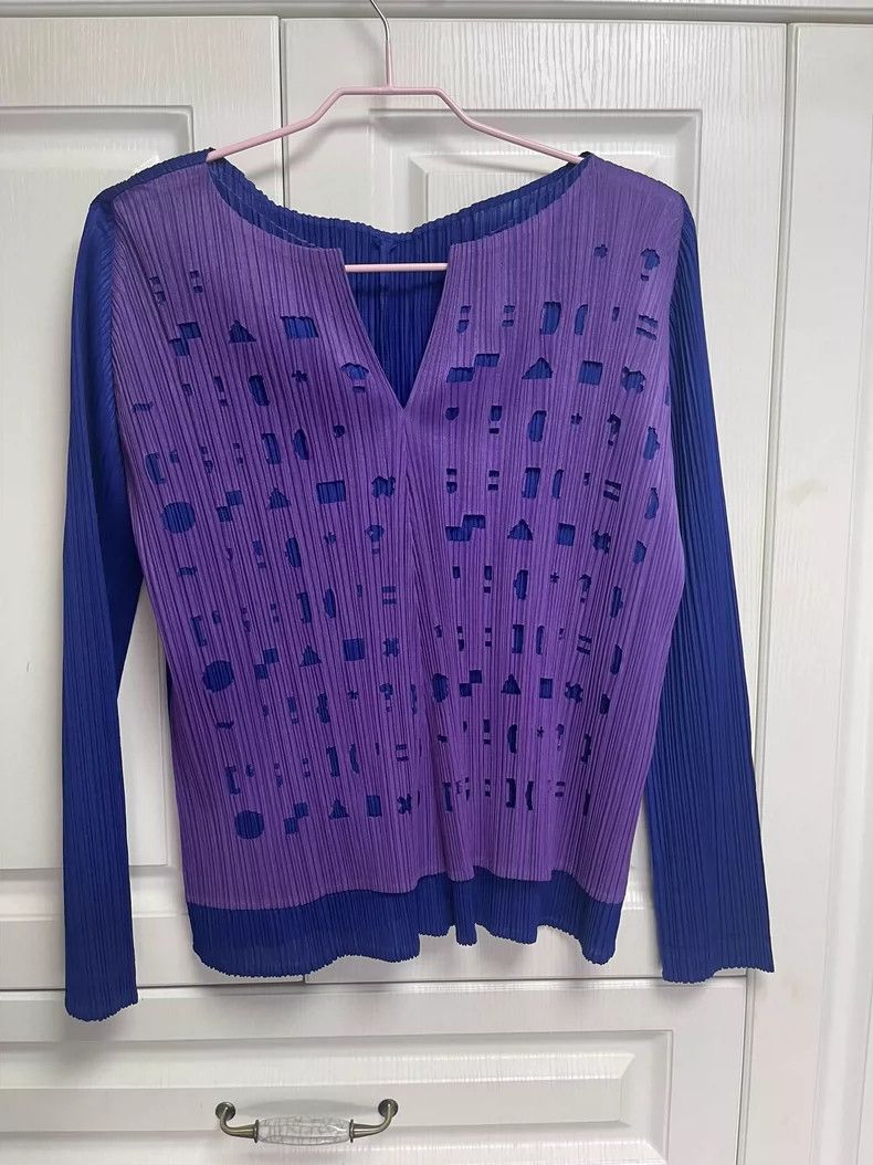 Issey Miyake Issey Miyake Hollowed-out letter top Size L / US 10 / IT 46 - 1 Thumbnail