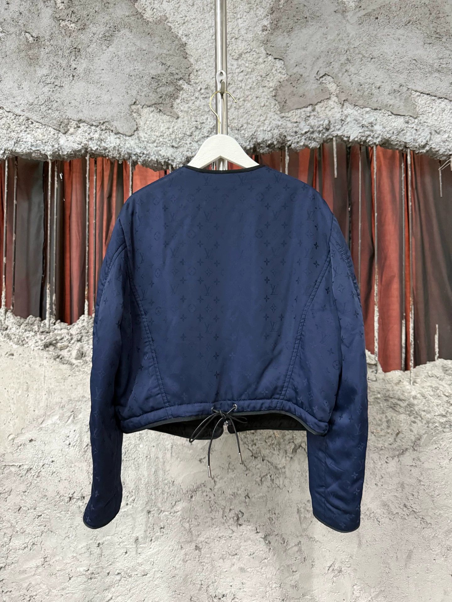 Louis Vuitton Louis Vuitton lv lightweight down jacket for presbyopia Size XS / US 0-2 / IT 36-38 - 2 Thumbnail