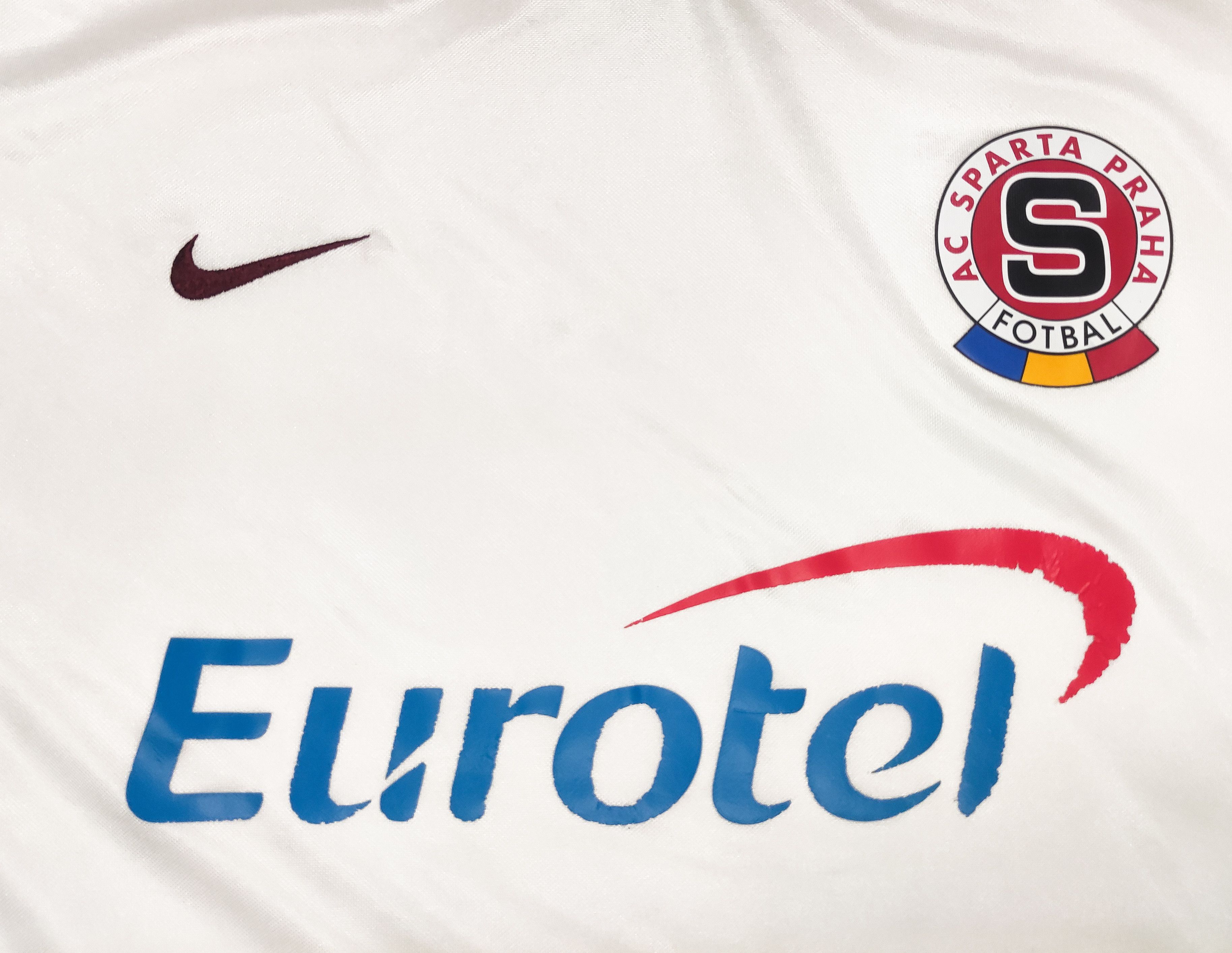 Nike Sparta Prague 2003 2004 2005 Nike Home Shirt Praha Size US M / EU 48-50 / 2 - 7 Thumbnail