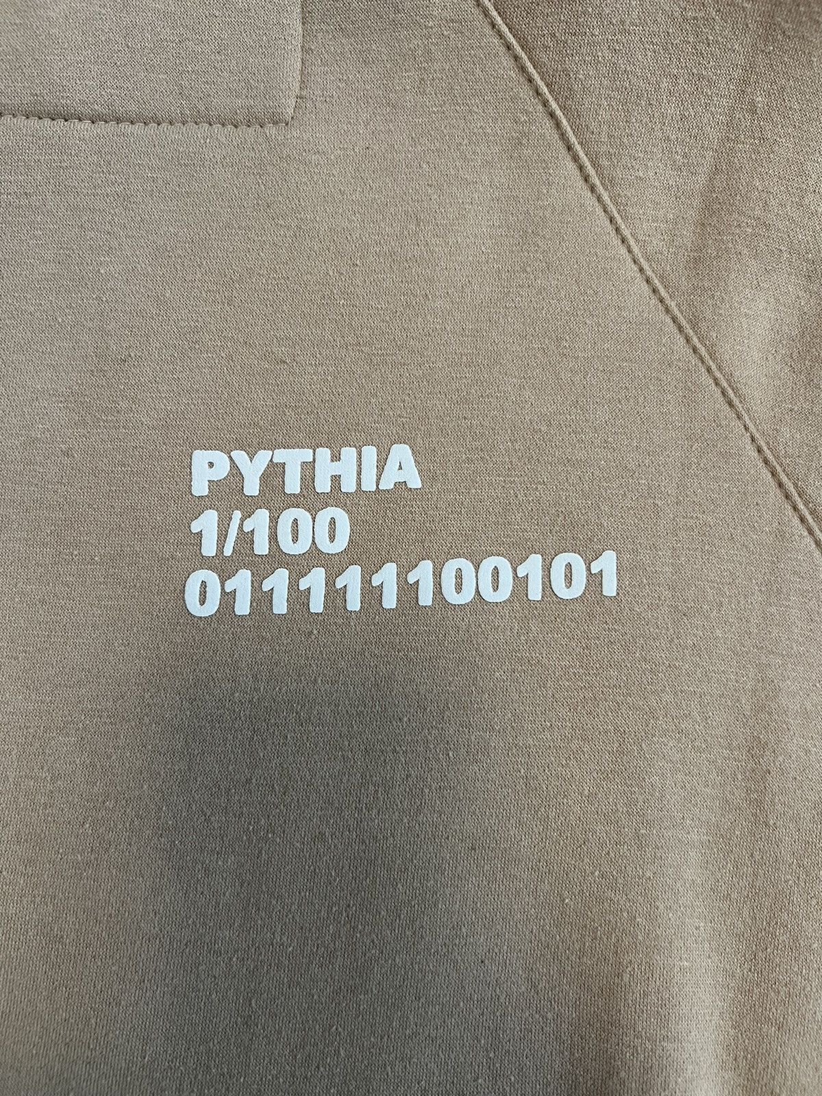 Pythia Pythia Butterfly Peripheral Hoodie 1/100 Size US XL / EU 56 / 4 - 7 Thumbnail