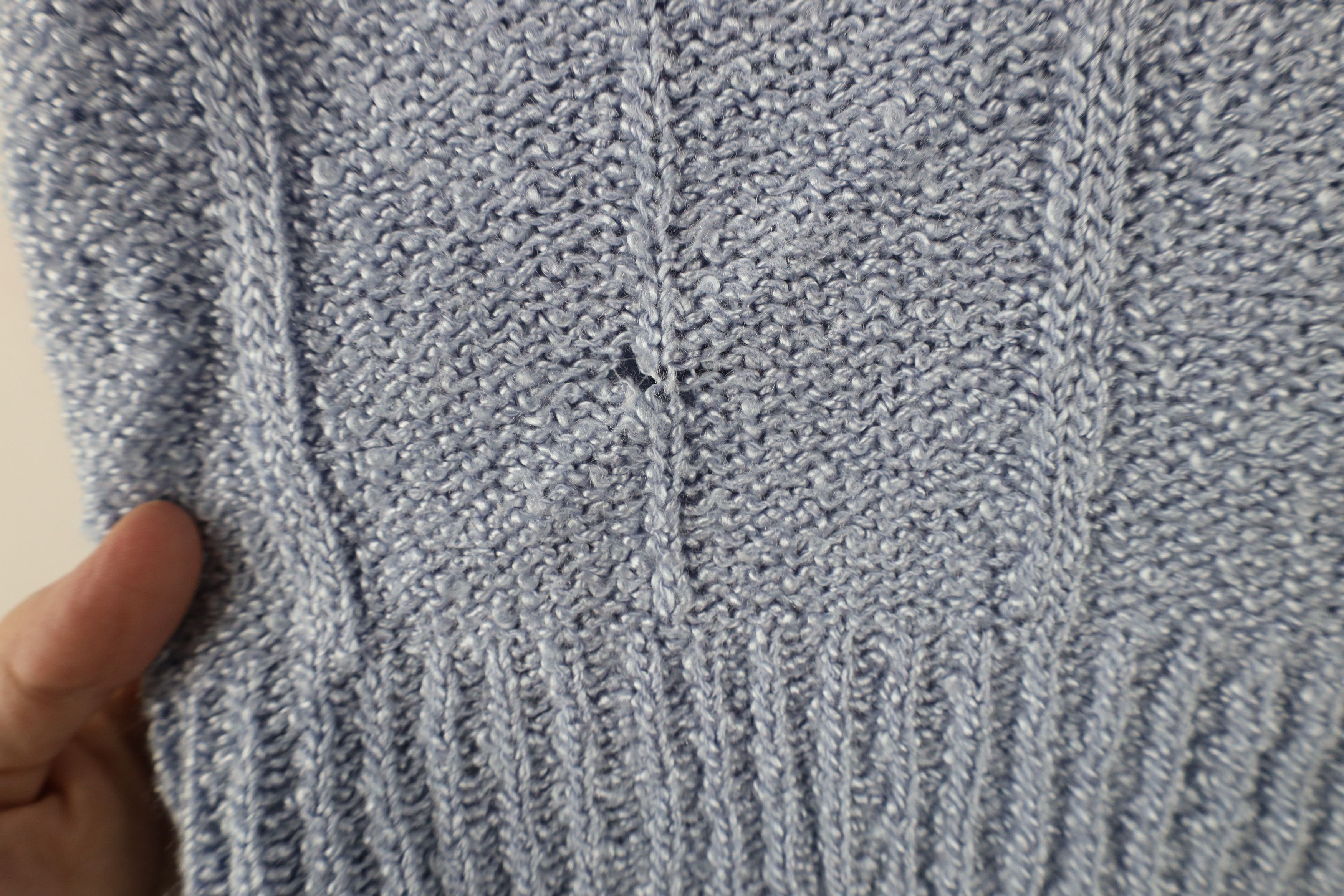 Vintage Vintage 90s Streetwear Distressed Knit V-Neck Sweater Blue Size L / US 10 / IT 46 - 8 Thumbnail