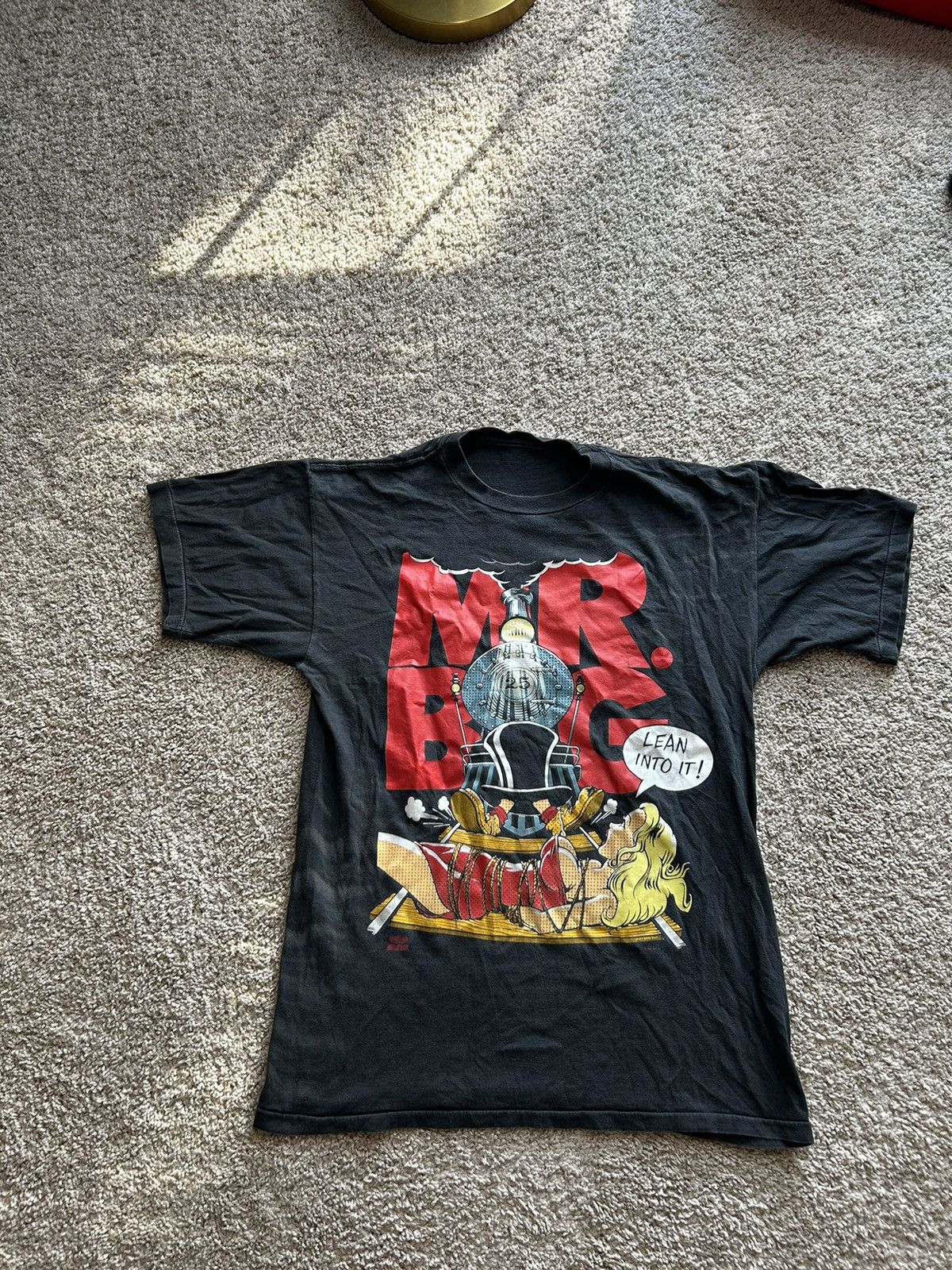 Other Vintage 1991 Mr. Big Lean Into It World Tour tee Size US M / EU 48-50 / 2 - 2 Thumbnail