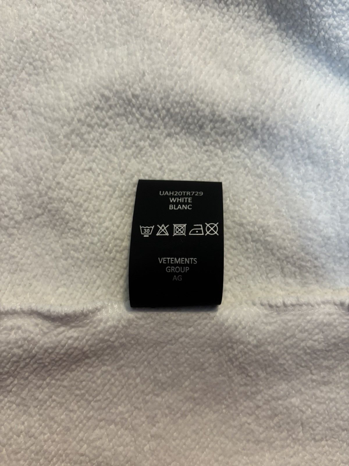 Vetements Vetements AW/20 Hidden Side Has Been Seized Masked Hoodie Size US M / EU 48-50 / 2 - 11 Thumbnail