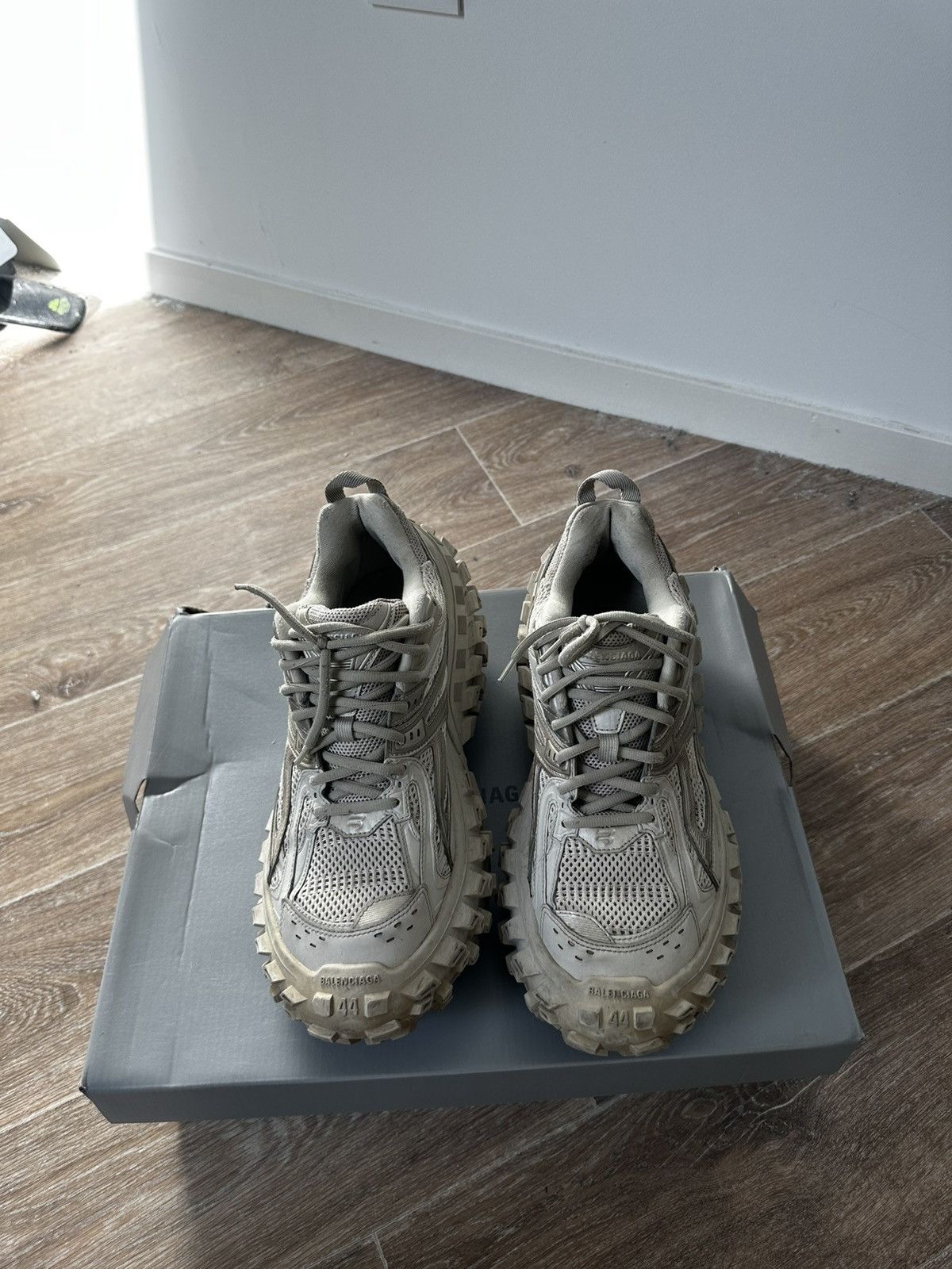 Balenciaga Balenciaga defender sneaker Size US 11 / EU 44 - 2 Thumbnail