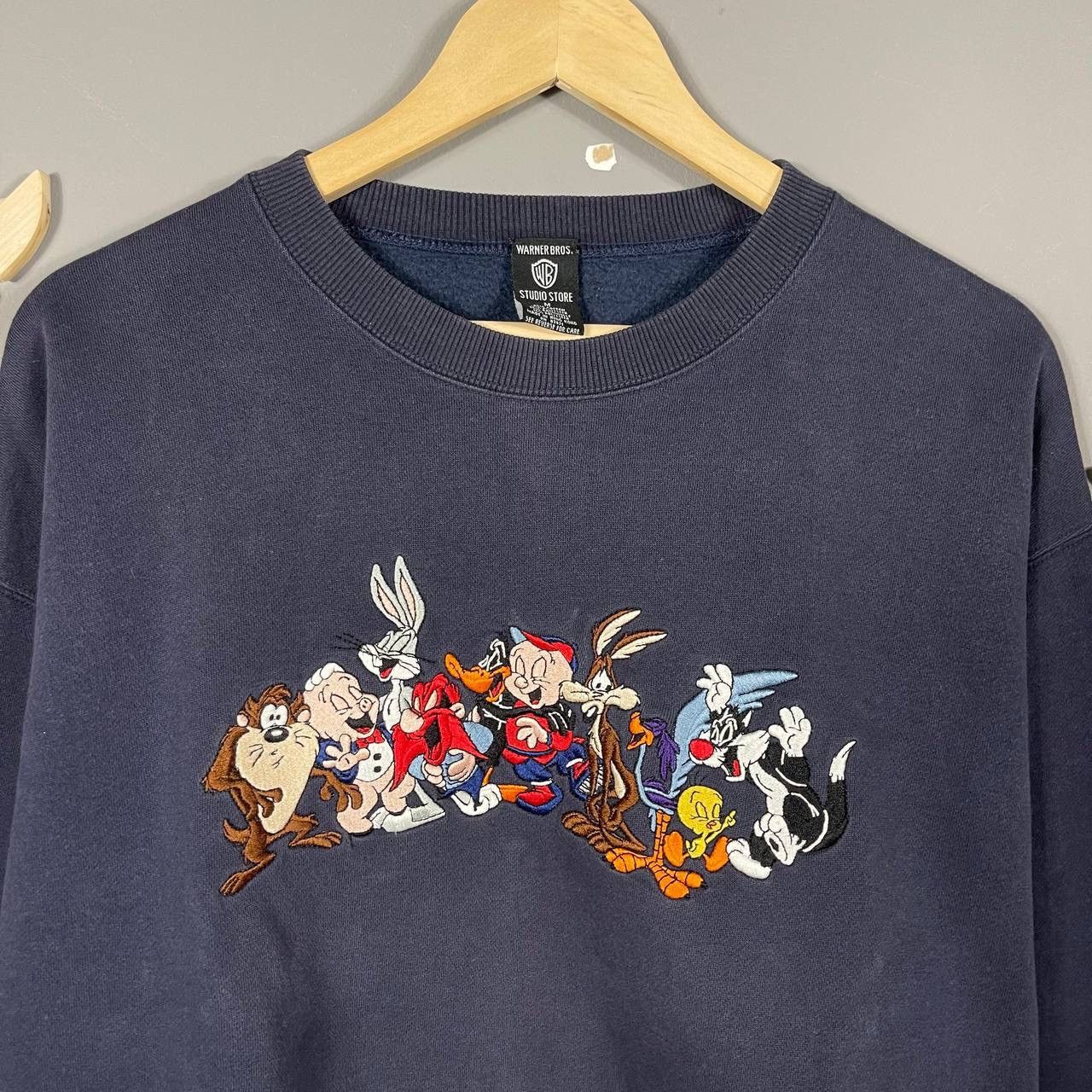 Vintage × Warner Bros Vintage 1996 Warner Brothers sweatshirt Size US M / EU 48-50 / 2 - 3 Thumbnail
