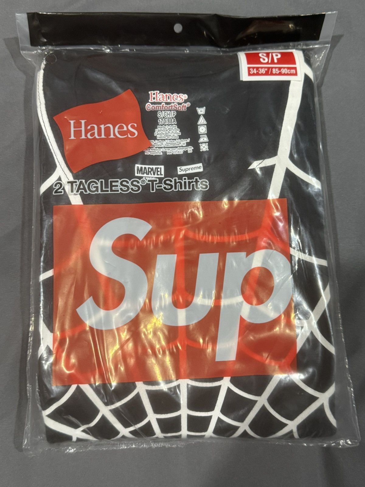 Supreme x Spider-man Hanes t-shirts⚫️ size small