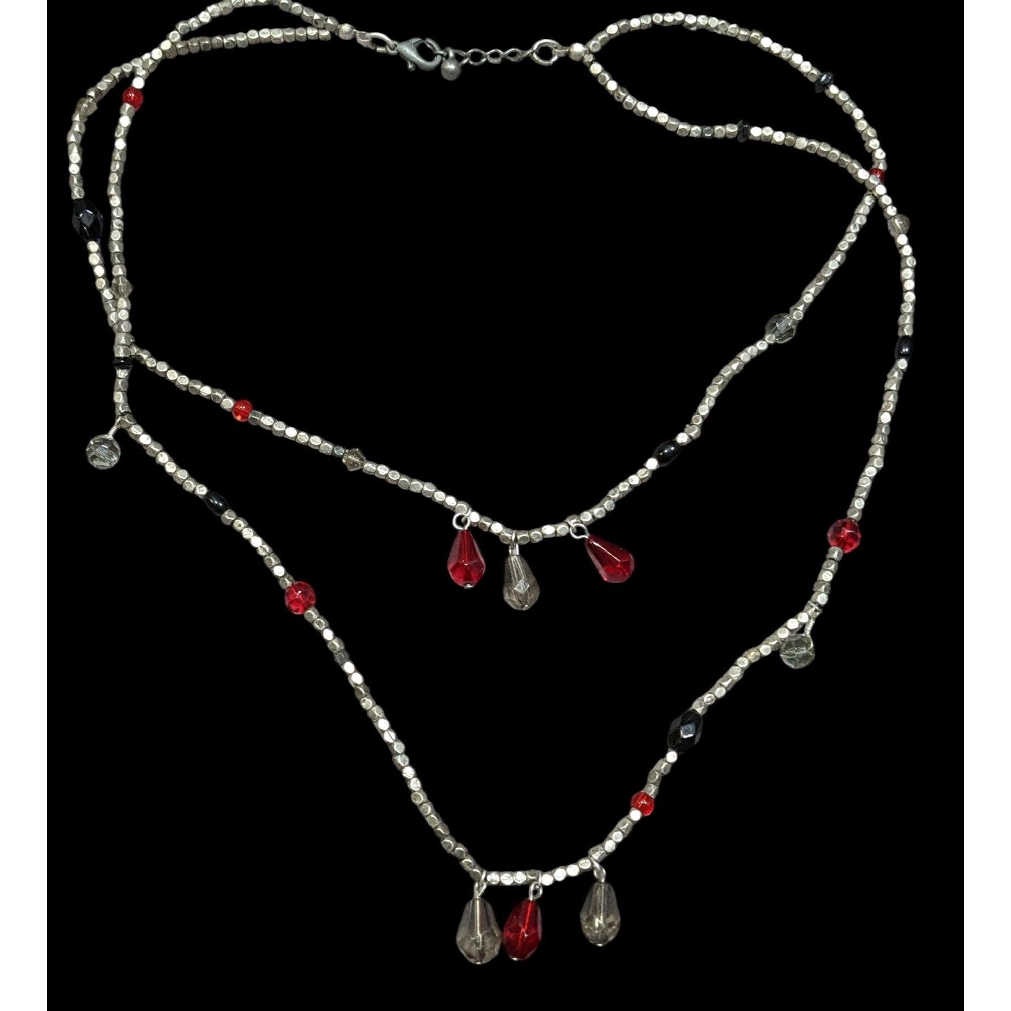 Handmade Handmade Layered Red Glass And Silver Tone Metal Beaded Neck Size ONE SIZE - 1 Thumbnail