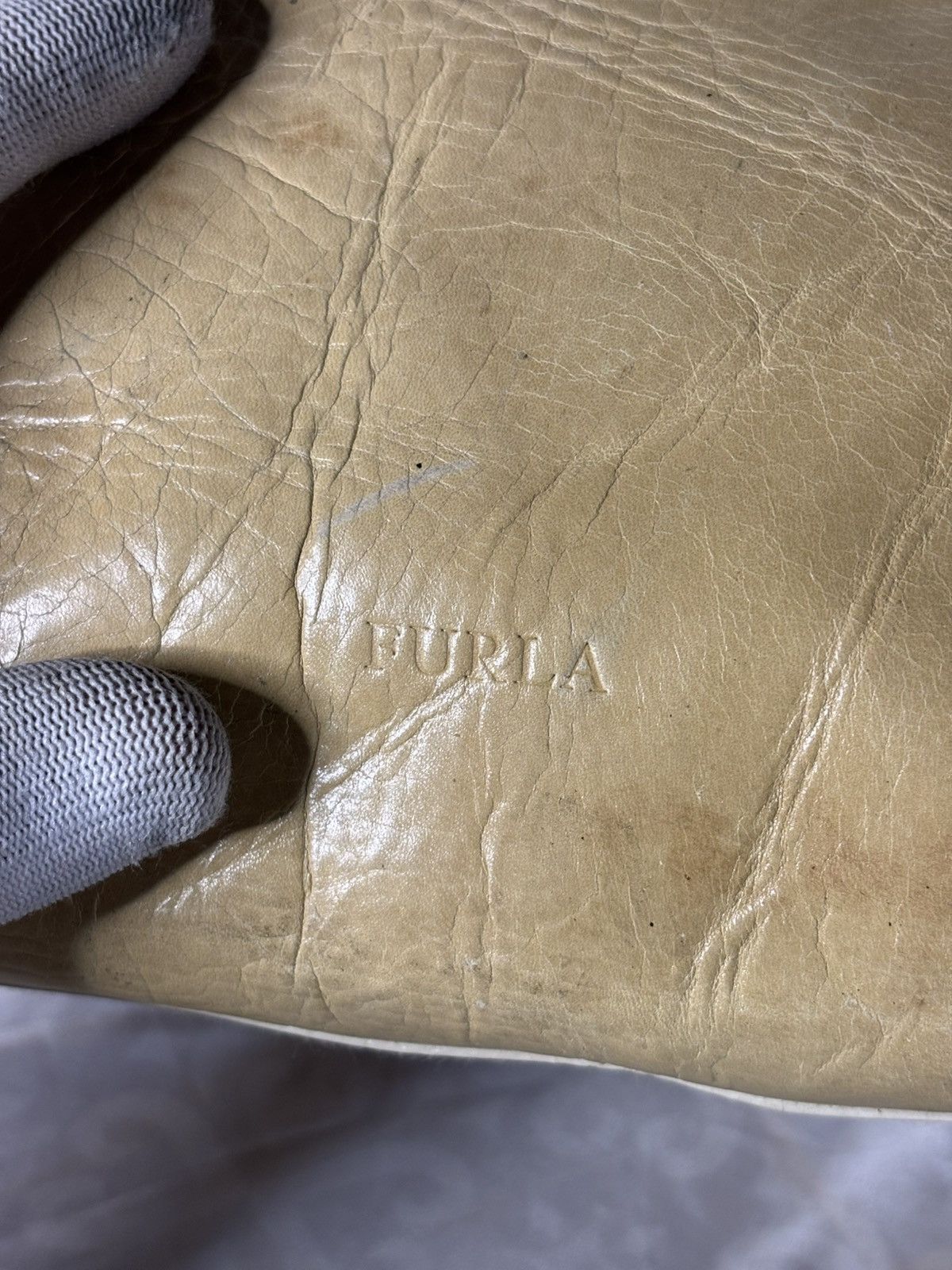 Furla (very worn) Furla Genuine Leather Size ONE SIZE - 7 Thumbnail