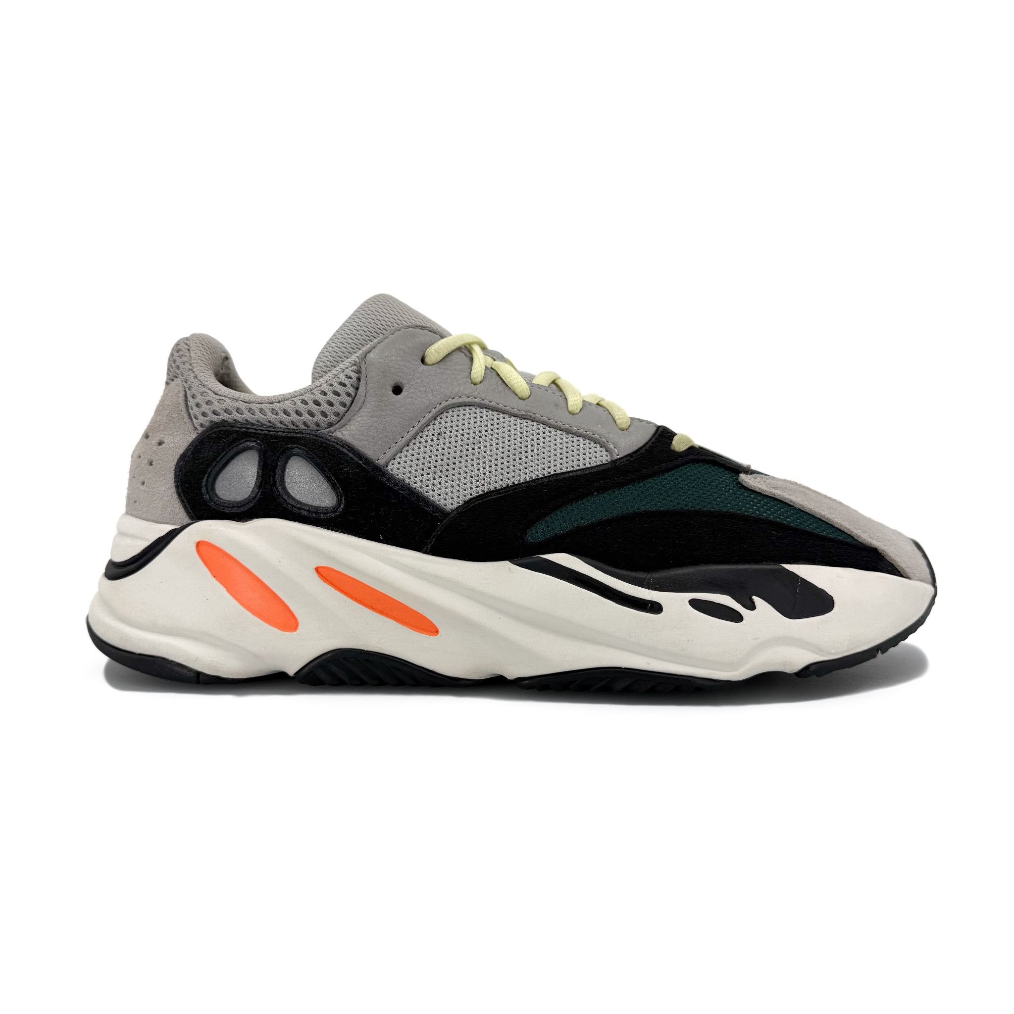 Yeezy Boost 700 Wave Runner Solid Grey