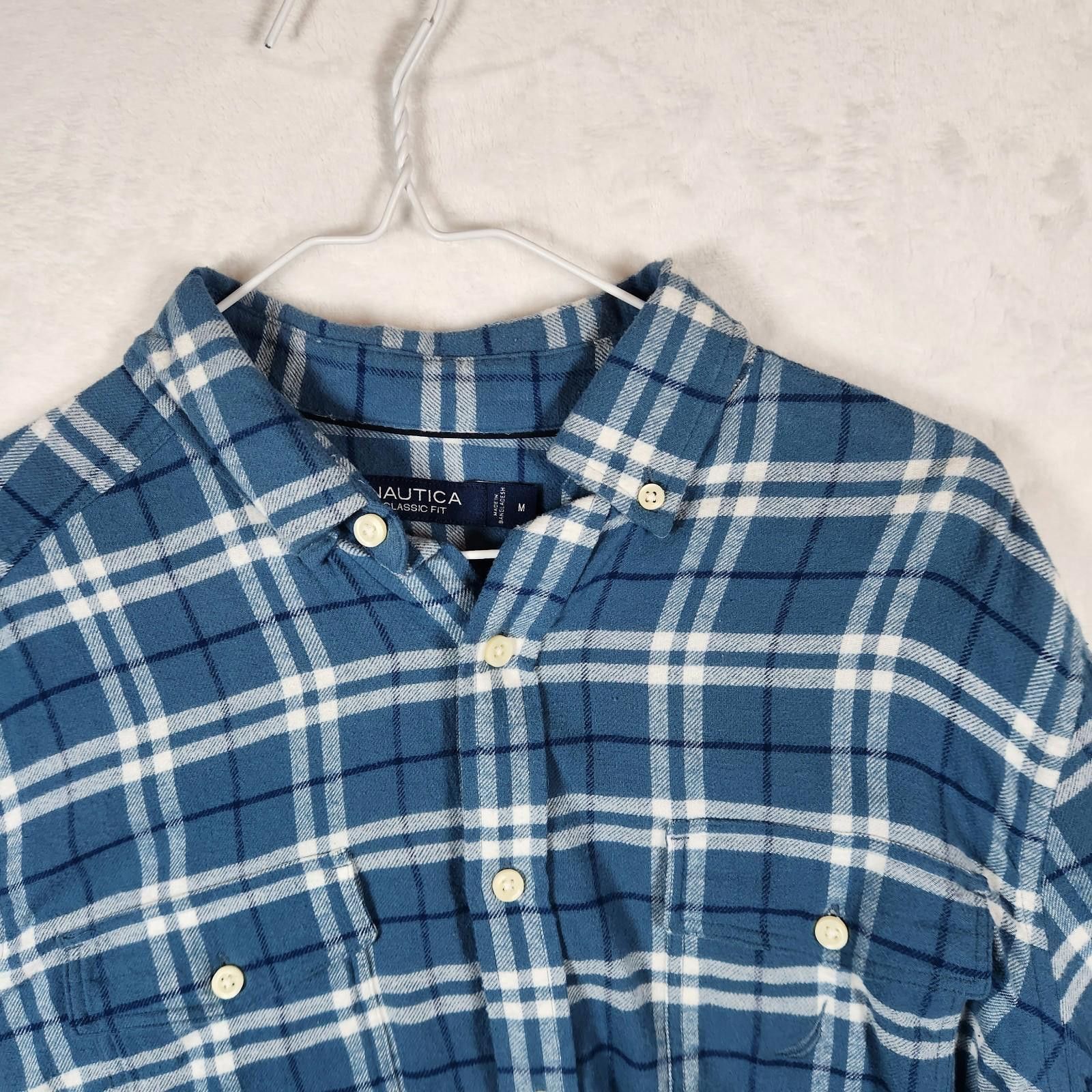 Nautica Nautica Classic Fit Blue Plaid Flannel Shirt Size Medium Size US M / EU 48-50 / 2 - 4 Thumbnail