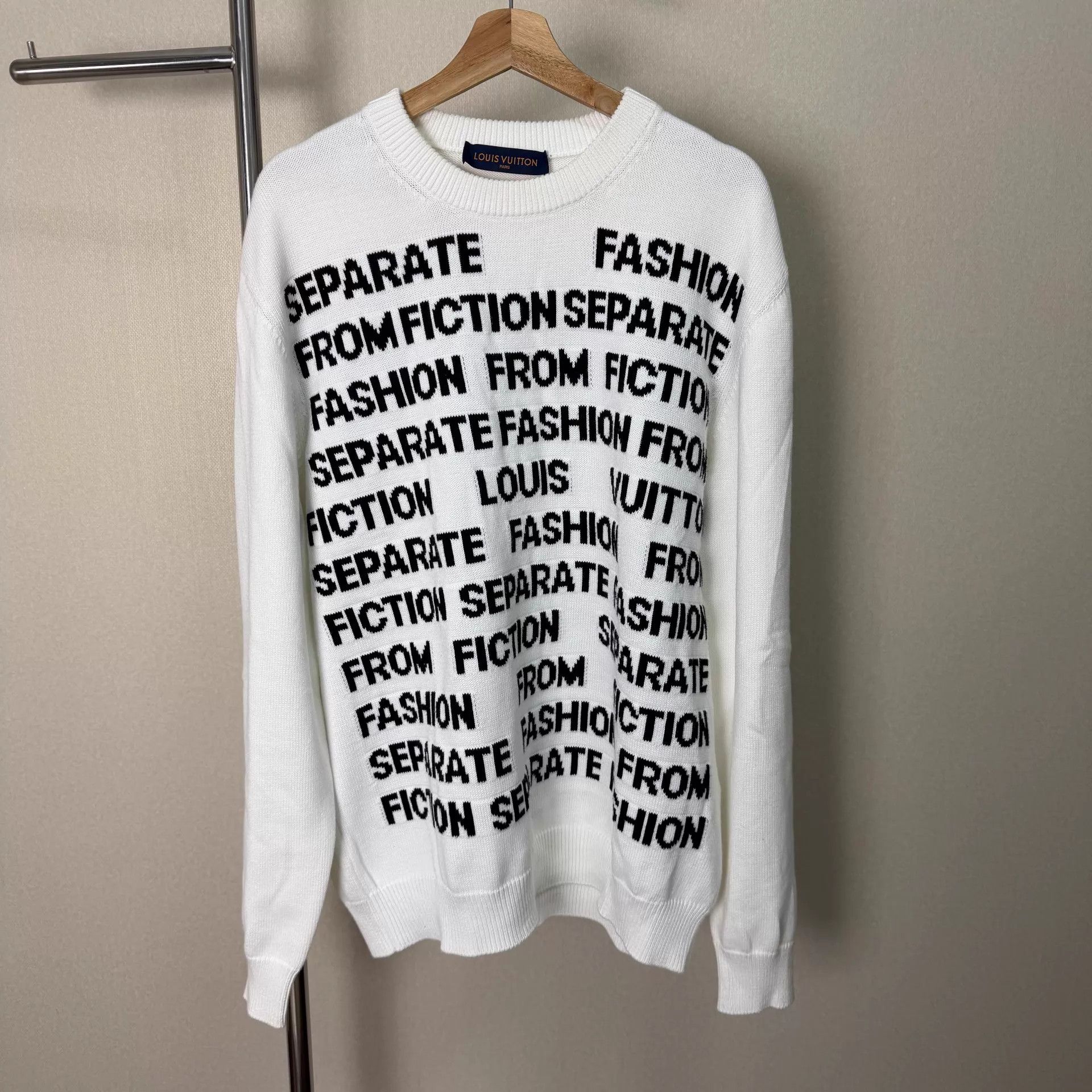 Louis Vuitton LOUIS VUITTON Men's White Monogram Jacquard Pullover Size US XL / EU 56 / 4 - 1 Thumbnail