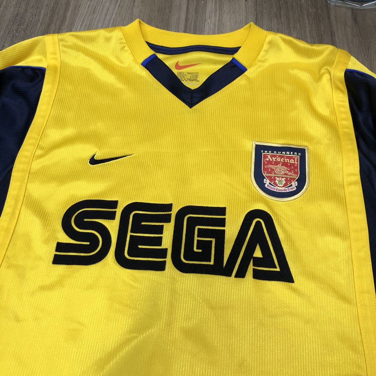 Nike Arsenal 99/00 away shirt #10 Bergkamp Size US S / EU 44-46 / 1 - 3 Thumbnail