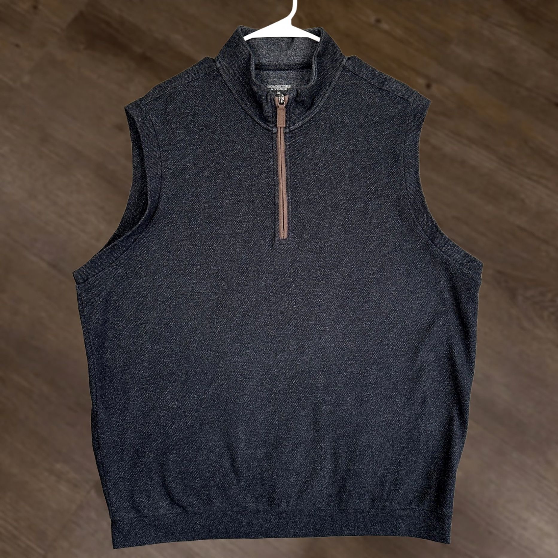 Roundtree & Yorke VINTAGE Roundtree Yorke Sweater Mock Neck Men XL Dark Gray Sleeveless Casual Size US XL / EU 56 / 4 - 1 Thumbnail