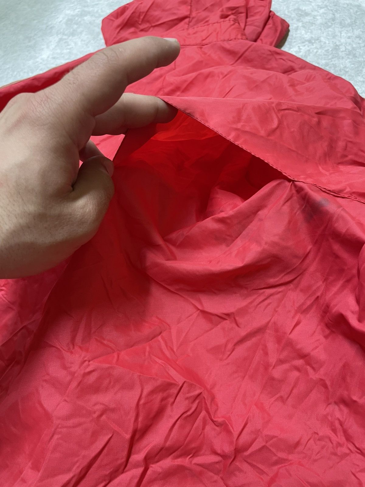 Adidas × Japanese Brand × Vintage Classic 90s Adidas Windbreaker In Bold Red Lightweight Nylon Size US L / EU 52-54 / 3 - 15 Thumbnail