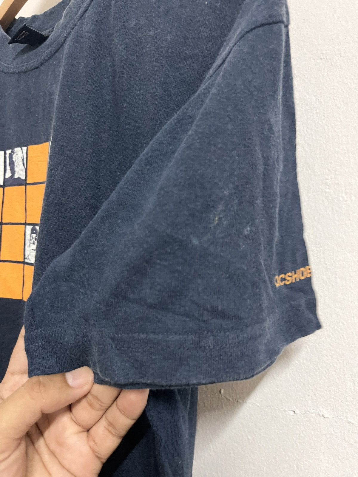 DC vintage DC SHOE CO skateboarding tee Size US L / EU 52-54 / 3 - 8 Thumbnail