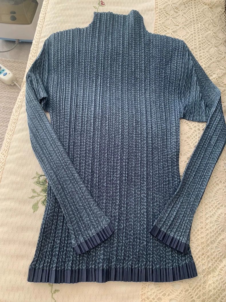 Issey Miyake issey miyake size：3 Blue patterned top 2506-Nextarrow Size XXS / US 00 / IT 34 - 1 Thumbnail