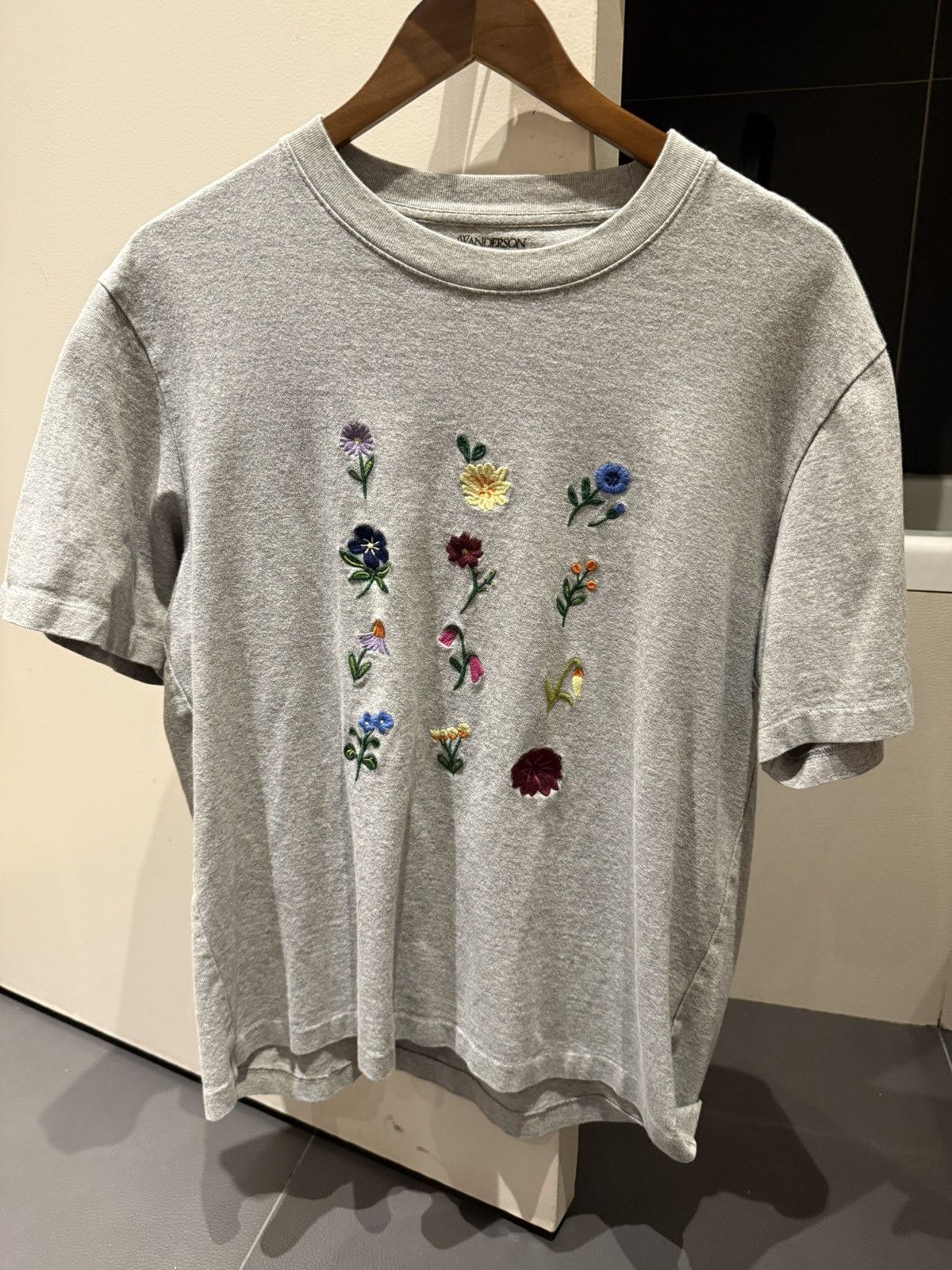 JW Anderson × Uniqlo JW Anderson Embroidered flowers crew neck T