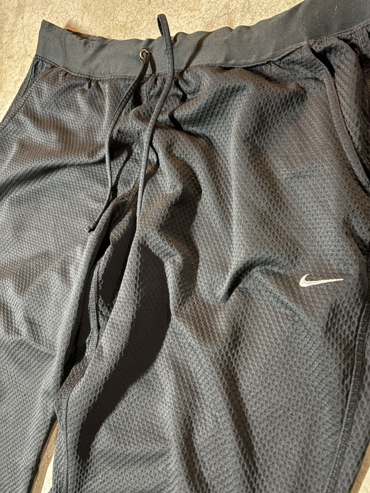 Nike Womens Vintage 00's Nike Y2K Sphere Baggy Sweatpants Black Size US 32 / EU 48 - 2 Thumbnail
