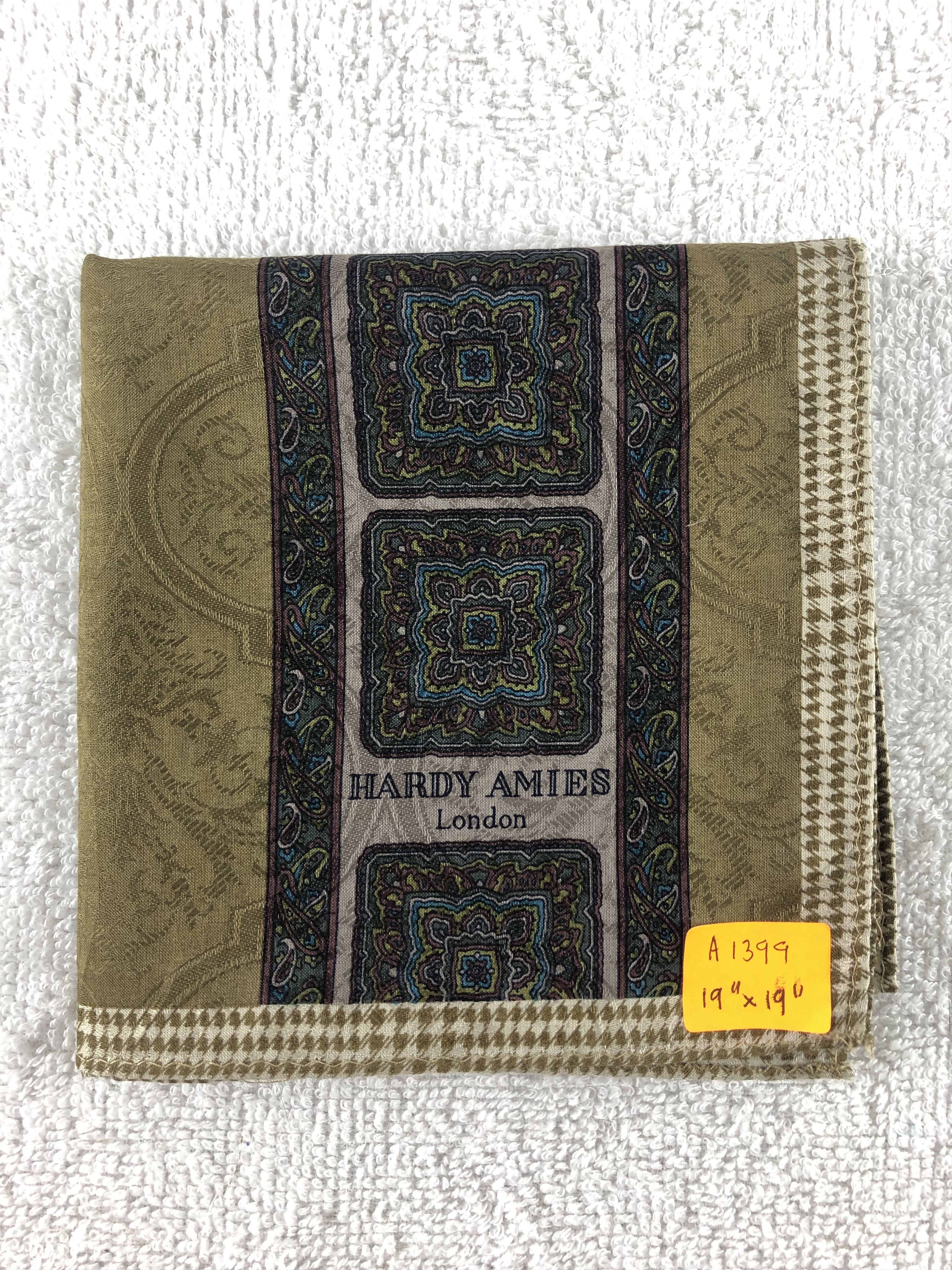 Hardy Amies Hardy Amies Handkerchief / Bandana / Neckerchief Size ONE SIZE - 6 Thumbnail