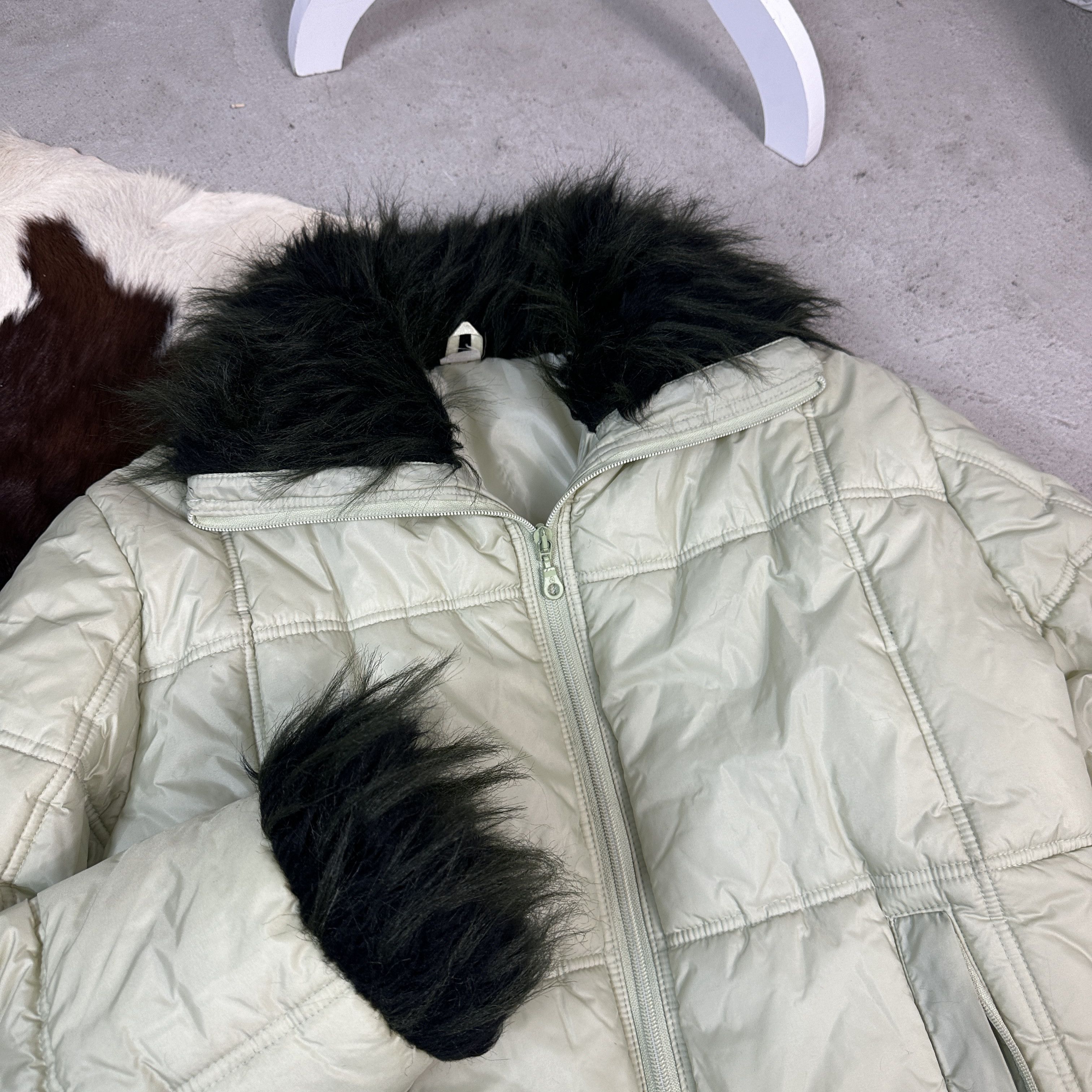 Vintage Vintage Y2K Fur Jacket Size M / US 6-8 / IT 42-44 - 2 Thumbnail