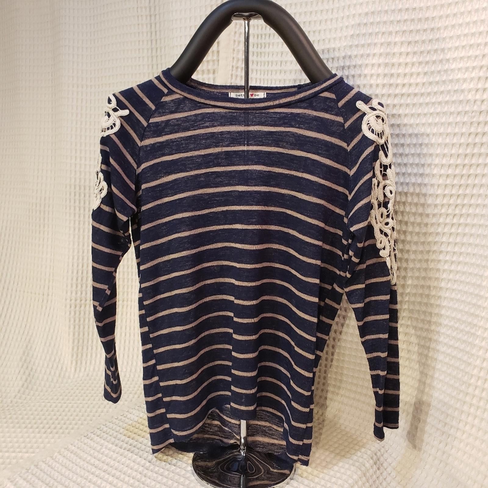 Other Better Be Blue & Tan with embroidered sleeve S Size S / US 4 / IT 40 - 1 Thumbnail
